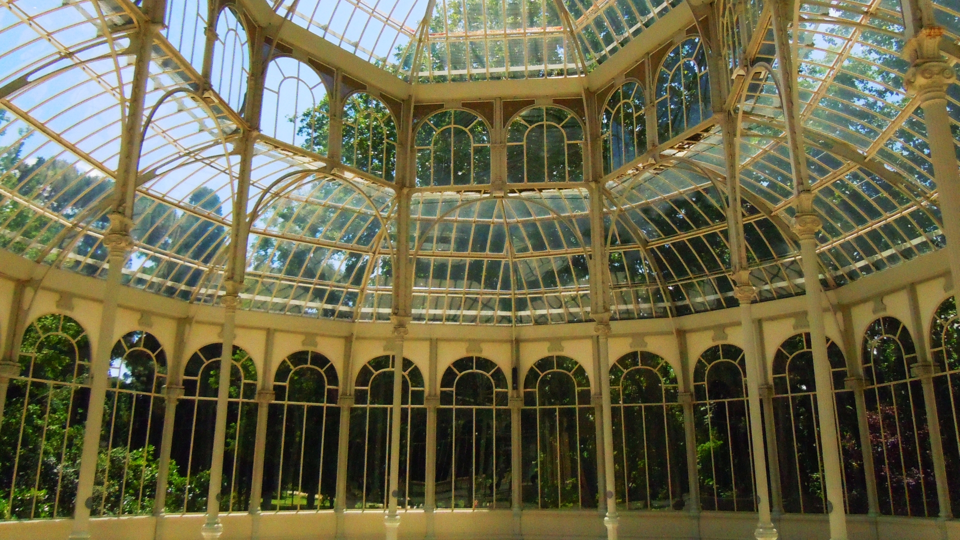 man made, palacio de cristal