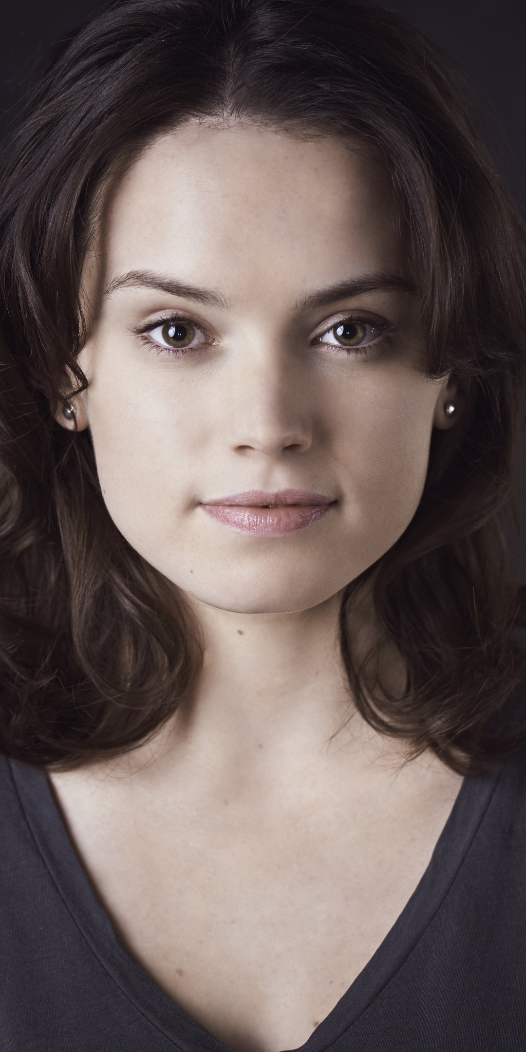 Handy-Wallpaper Berühmtheiten, Daisy Ridley kostenlos herunterladen.