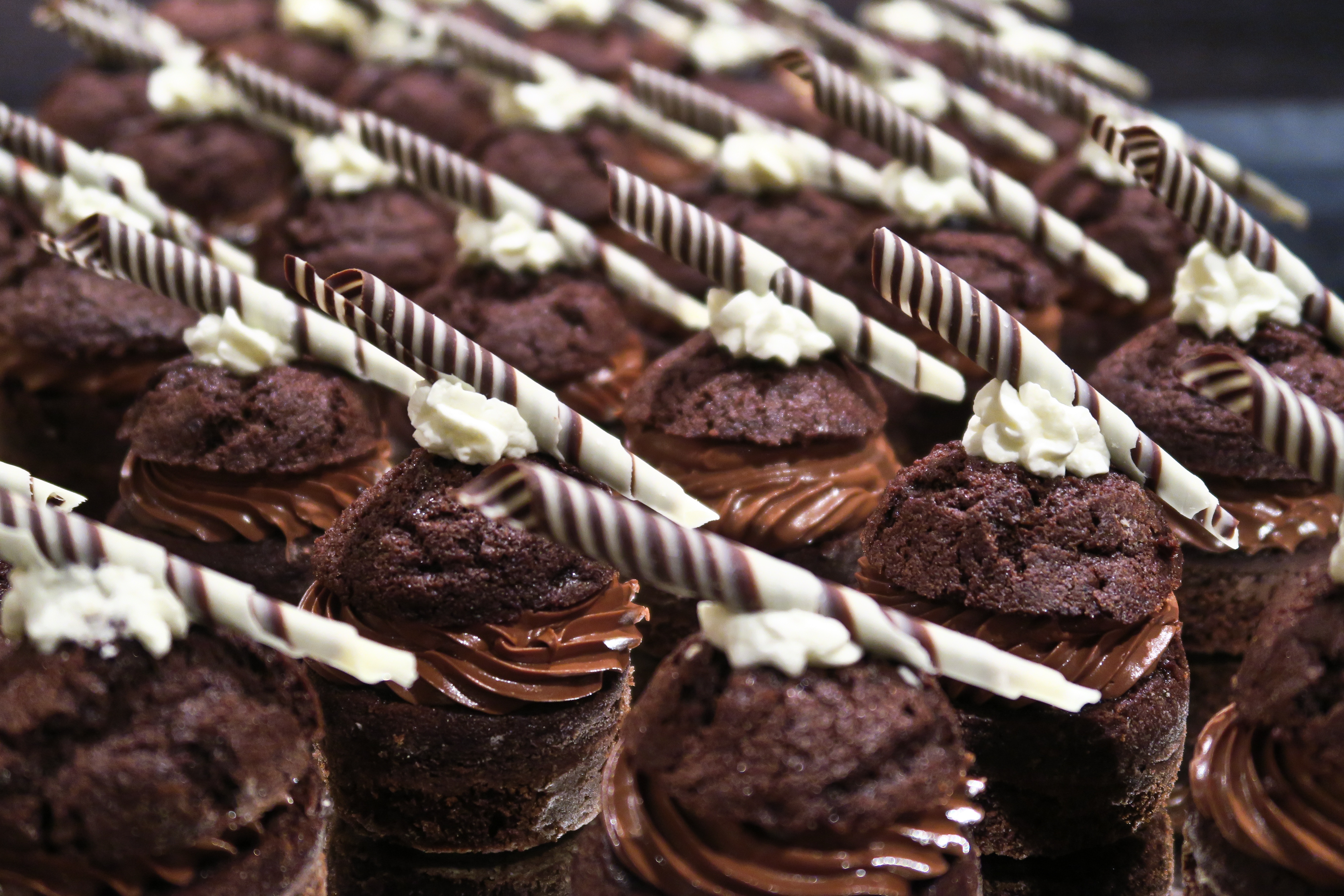 desktop Images cake, food, desert, bakery products, baking, cupcakes