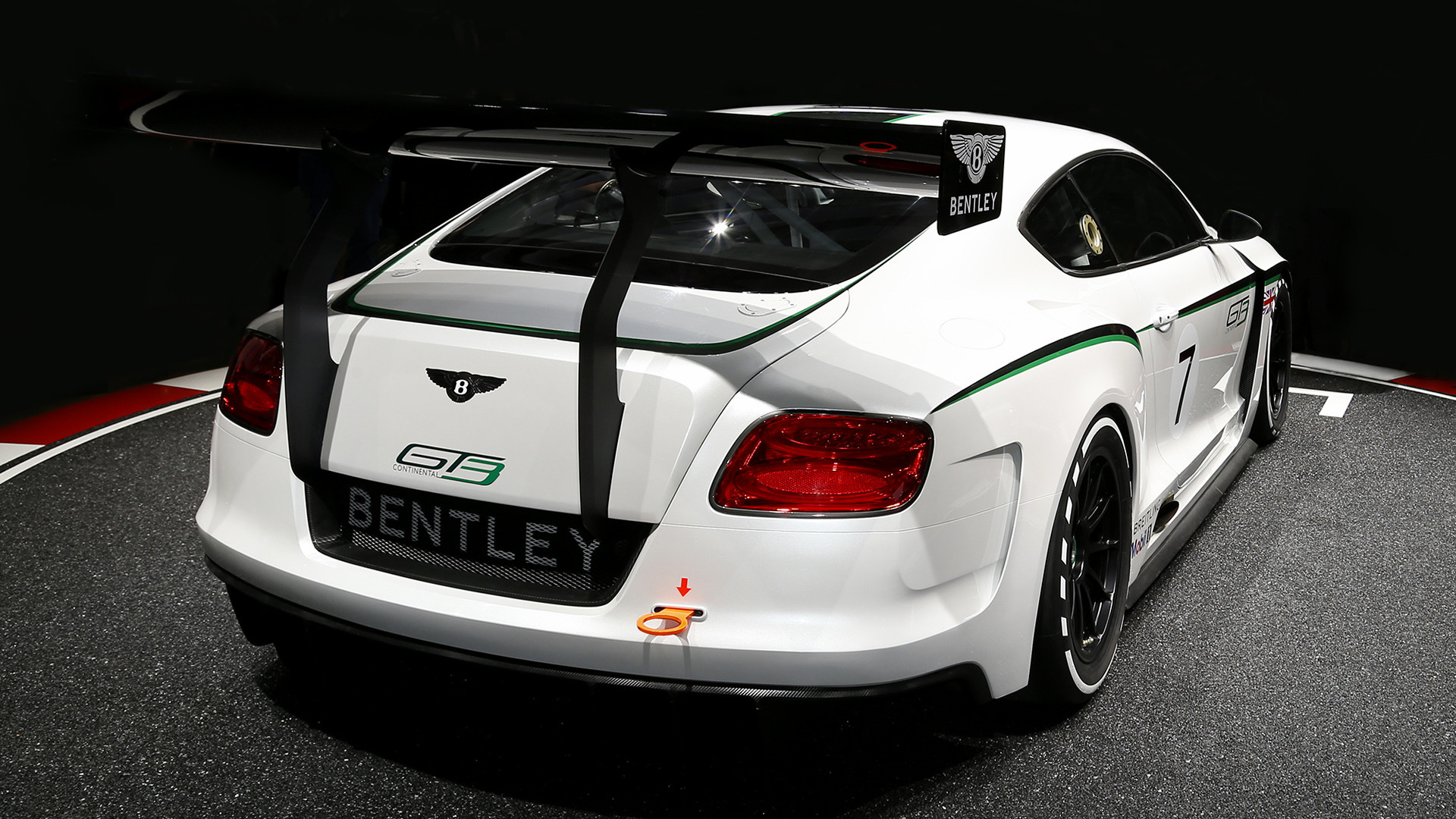 Завантажити шпалери Концепт Bentley Continental Gt3 на телефон безкоштовно