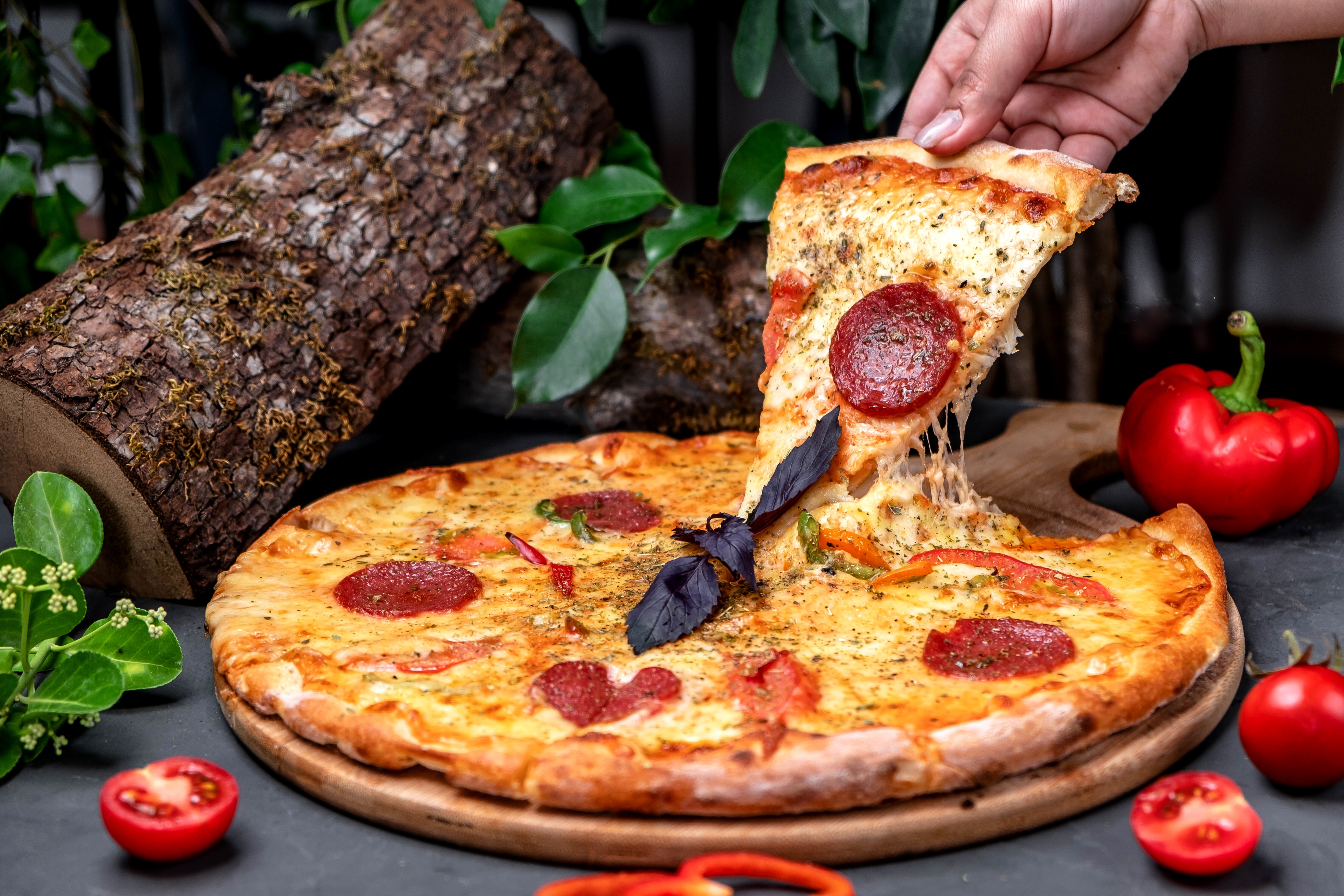 Baixe gratuitamente a imagem Comida, Pizza, Natureza Morta na área de trabalho do seu PC