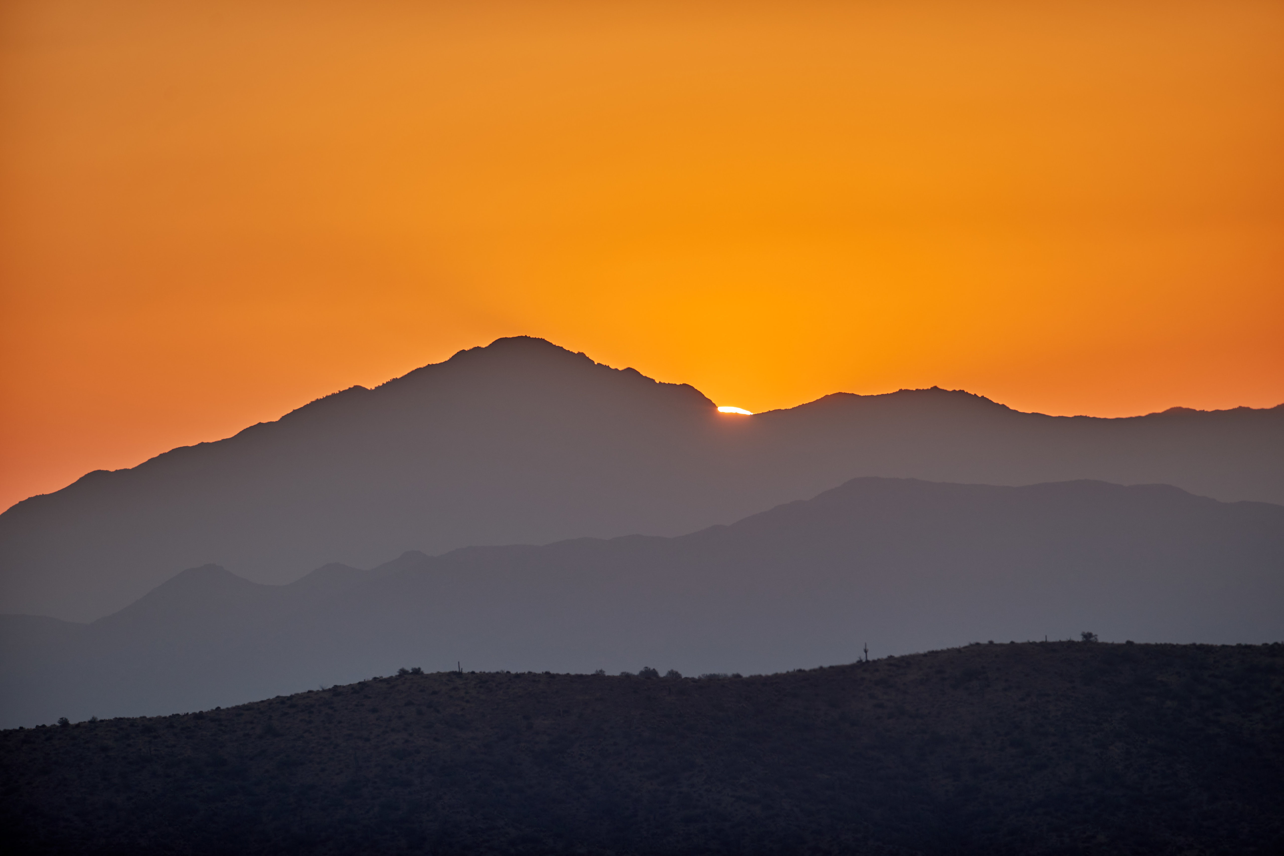 Laden Sie das Natur, Sunset, Silhouette, Hügel, Hill, Sky-Bild kostenlos auf Ihren PC-Desktop herunter