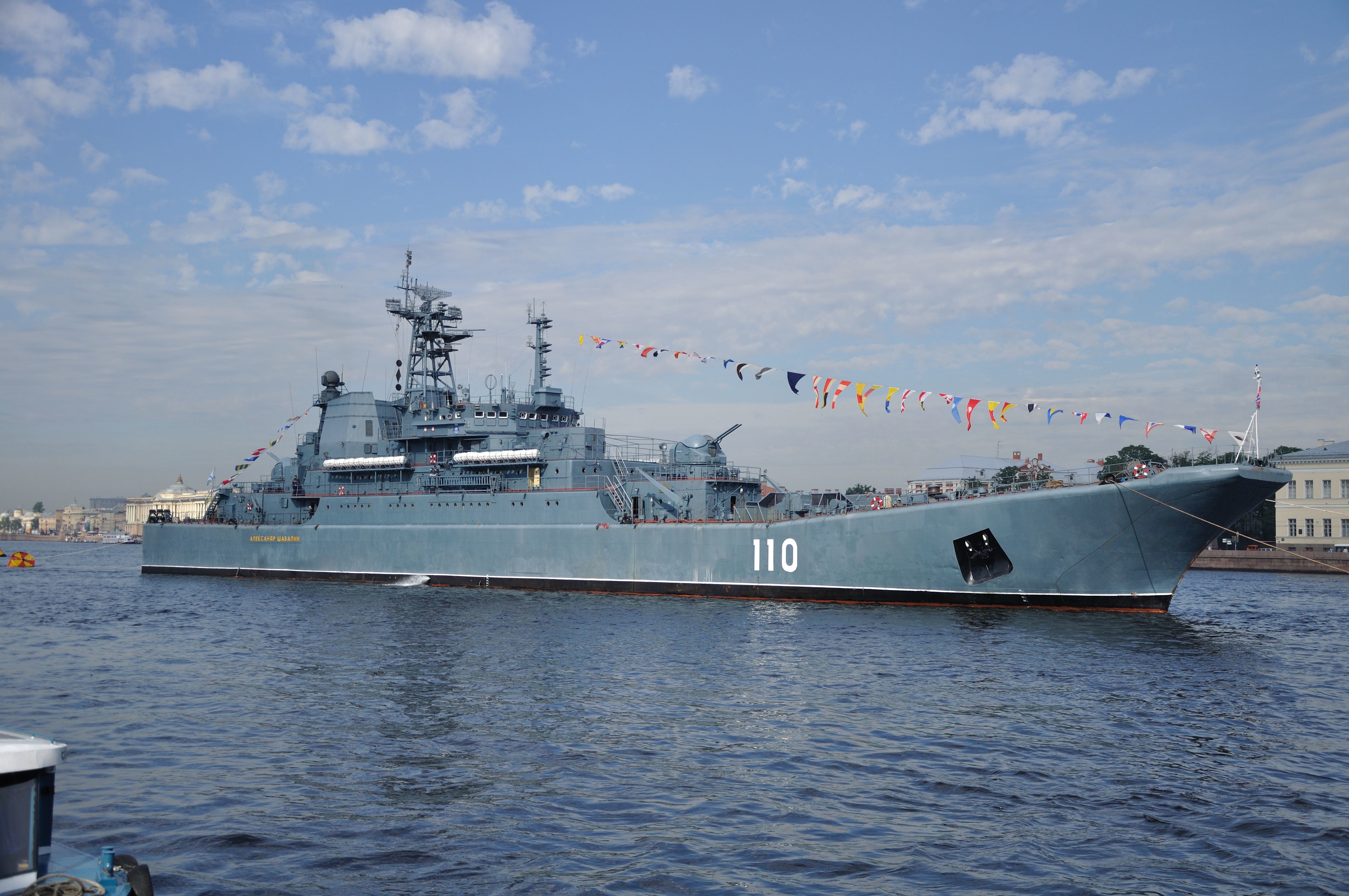385154 Bild herunterladen militär, russische marine, amphibisches angriffsschiff, schiff, kriegsschiff, kriegsschiffe - Hintergrundbilder und Bildschirmschoner kostenlos