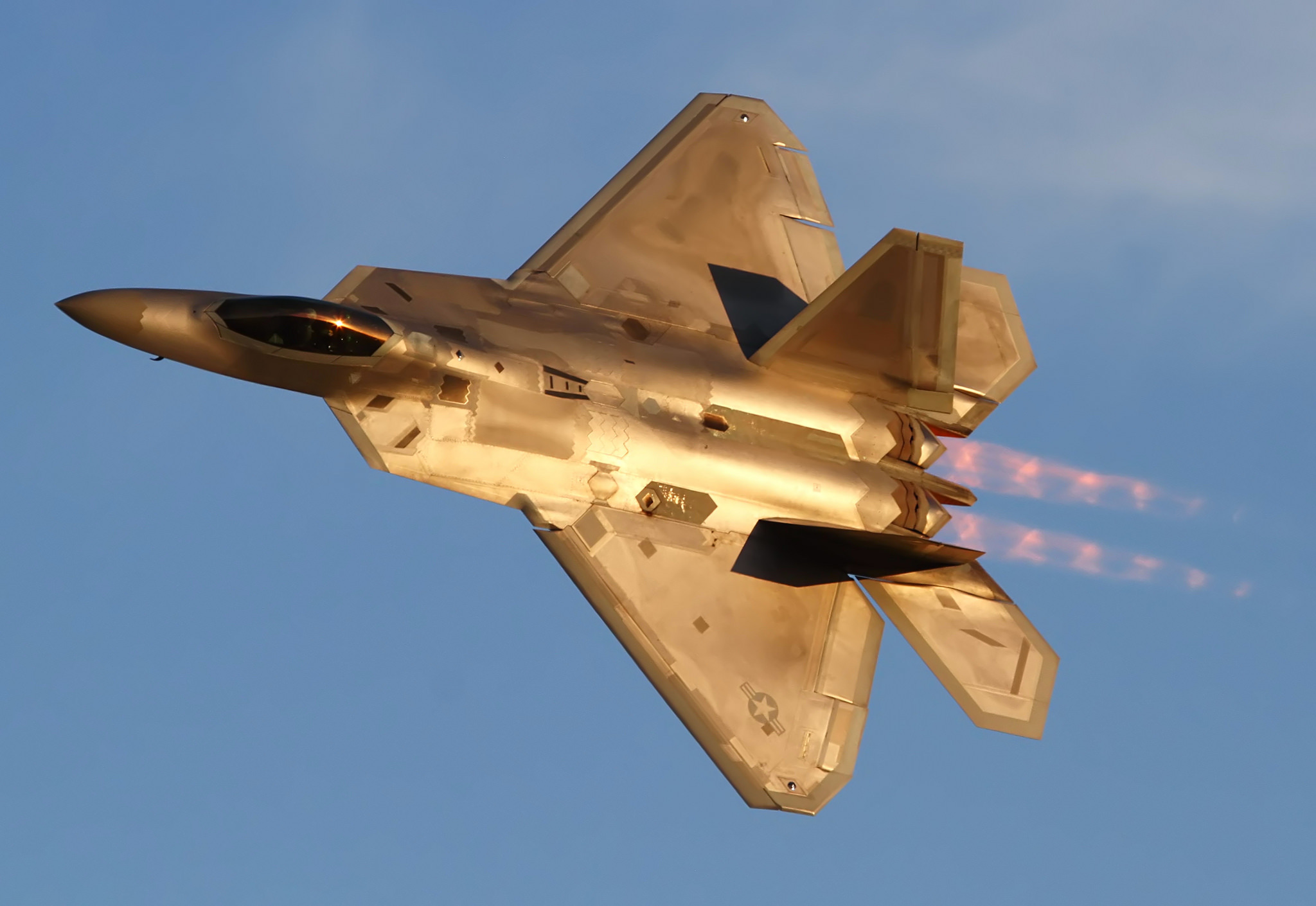 Free download wallpaper Aircraft, Military, Jet Fighter, Lockheed Martin F 22 Raptor, Jet Fighters on your PC desktop