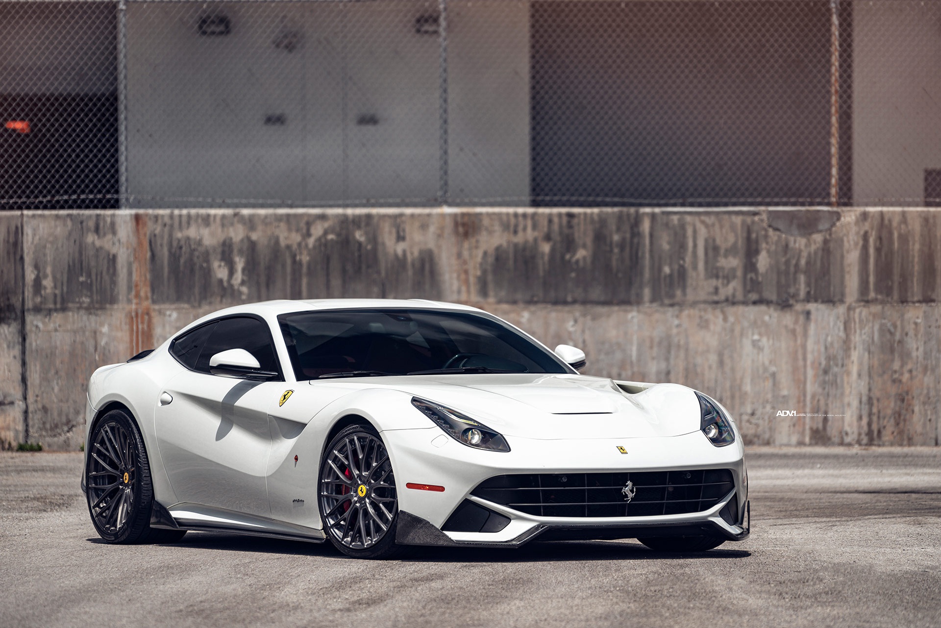 Descarga gratuita de fondo de pantalla para móvil de Ferrari, Superdeportivo, Vehículos, Ferrari F12 Berlinetta.