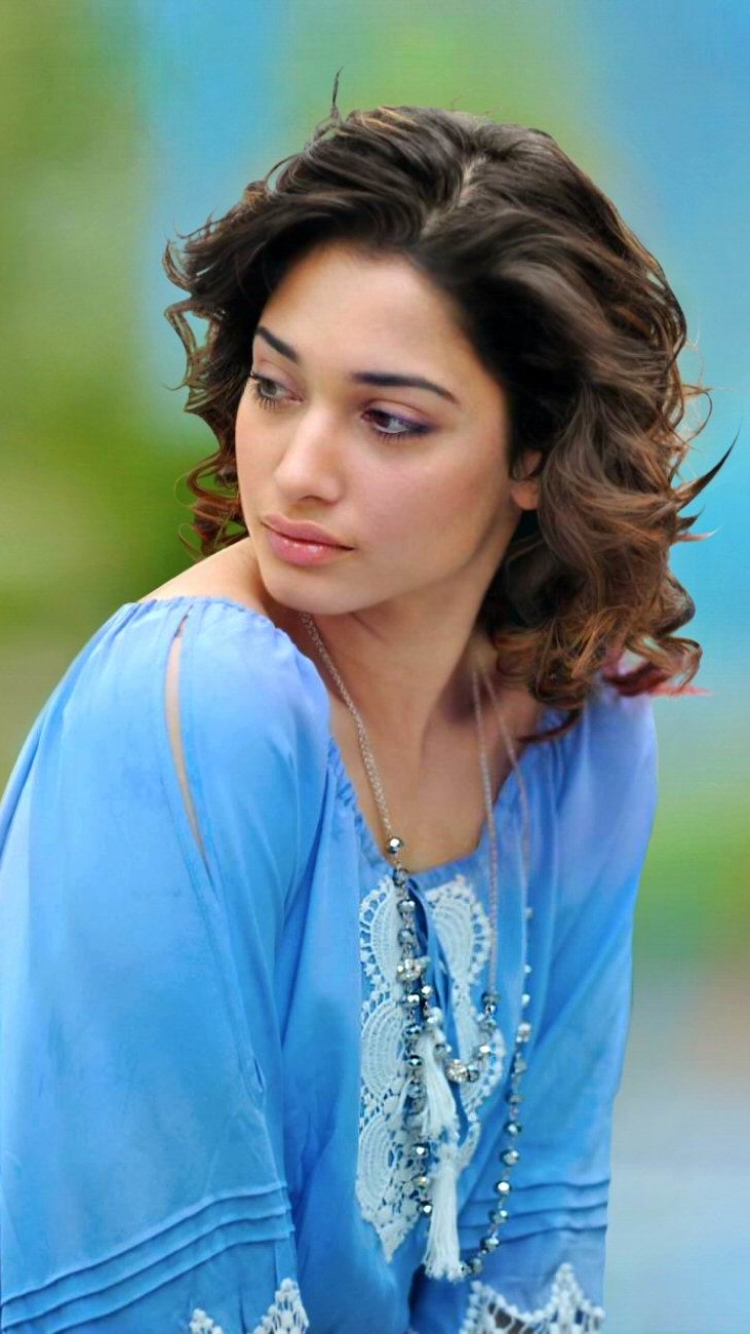 Download mobile wallpaper Brunette, Celebrity, Actress, Tamannaah Bhatia, Bollywood for free.