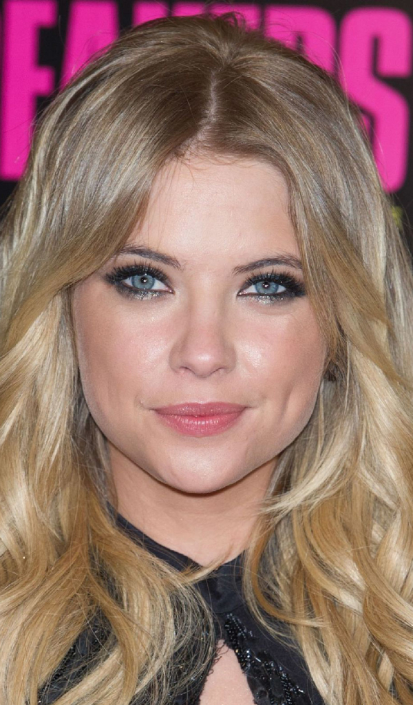 Download mobile wallpaper Celebrity, Ashley Benson for free.