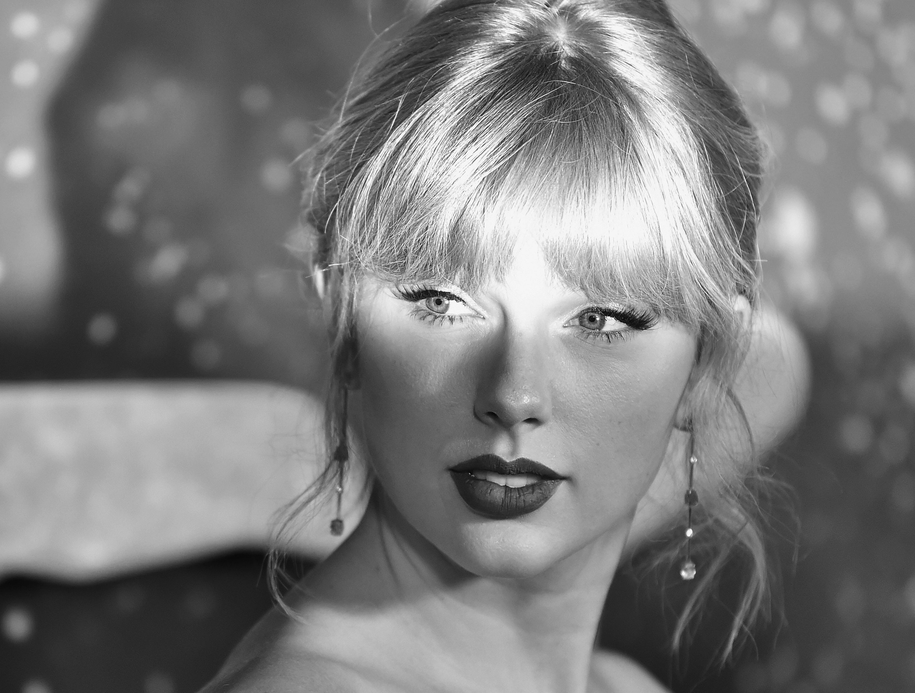 Descarga gratuita de fondo de pantalla para móvil de Música, Cantante, Americano, Rubia, Taylor Swift.