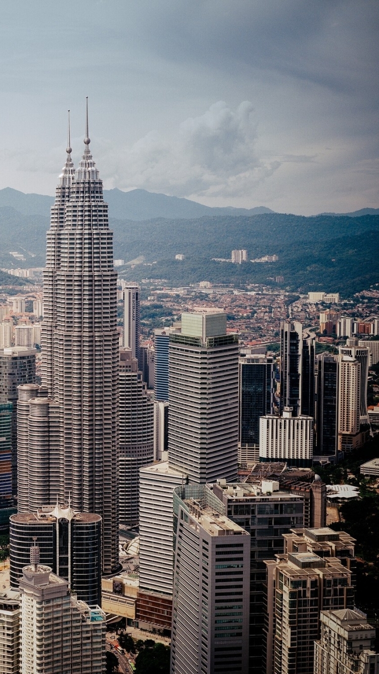 Скачать картинку Города, Куала Лумпур, Малайзия, Сделано Человеком, Башни Петронас в телефон бесплатно.