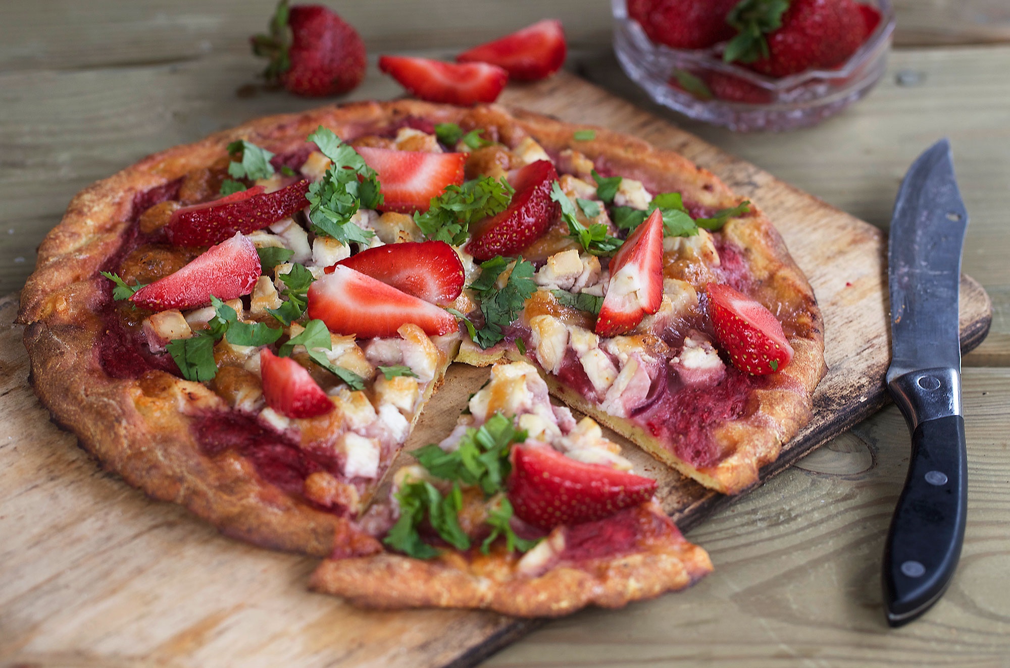 Handy-Wallpaper Erdbeere, Pizza, Nahrungsmittel kostenlos herunterladen.