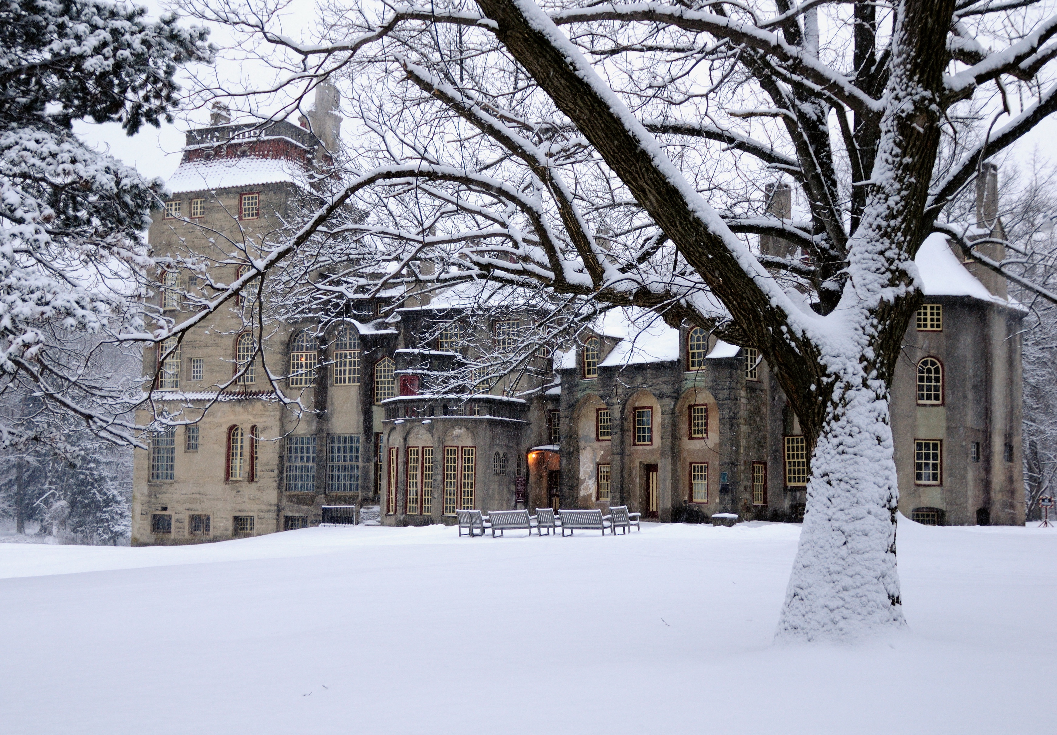 Laden Sie Fonthill Museum HD-Desktop-Hintergründe herunter