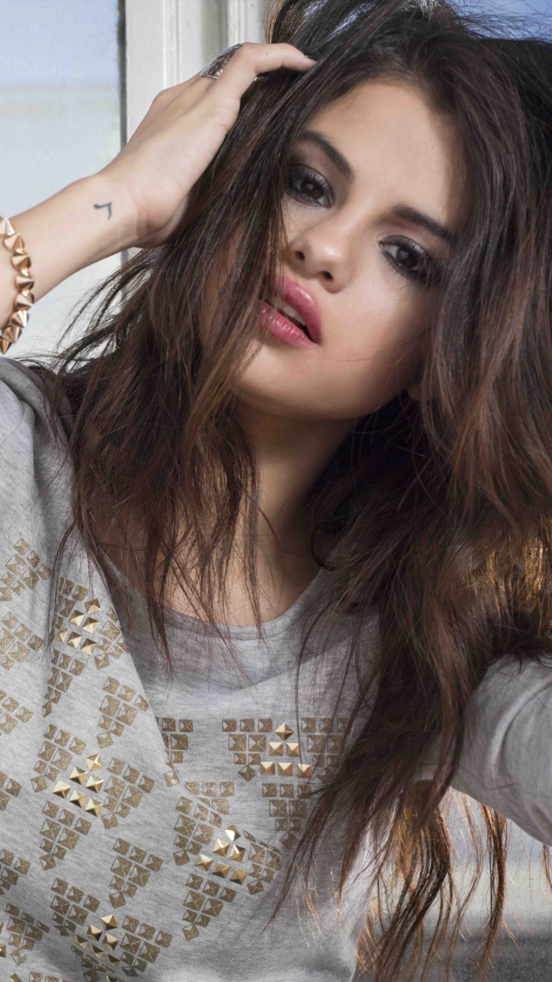 Download mobile wallpaper Music, Selena Gomez for free.