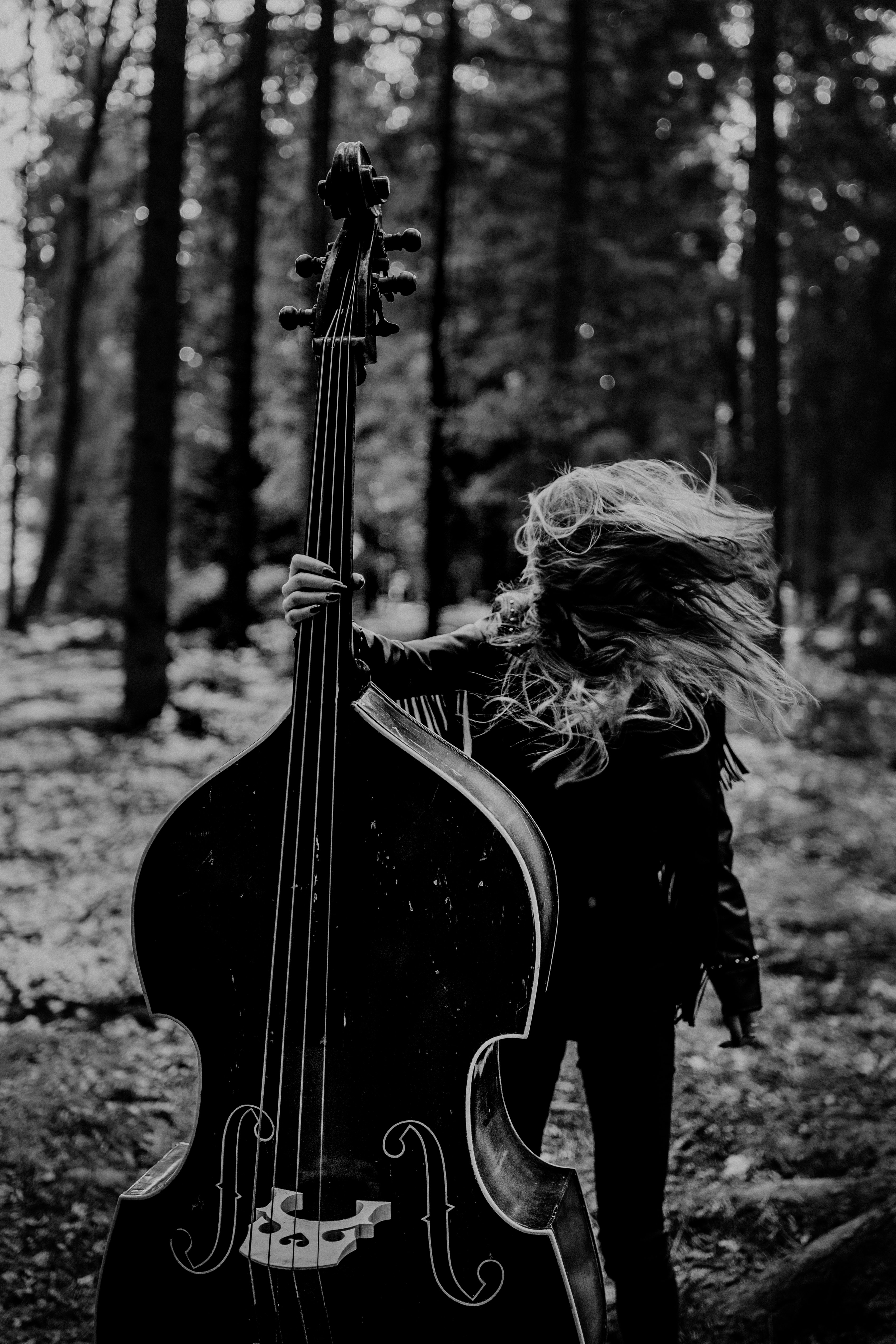 Free download wallpaper Bw, Forest, Chb, Musical Instrument, Girl, Music on your PC desktop