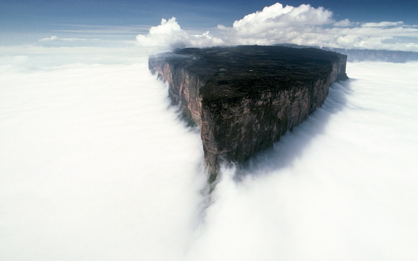 Free download wallpaper Mountain, Earth, Cliff, Cloud on your PC desktop