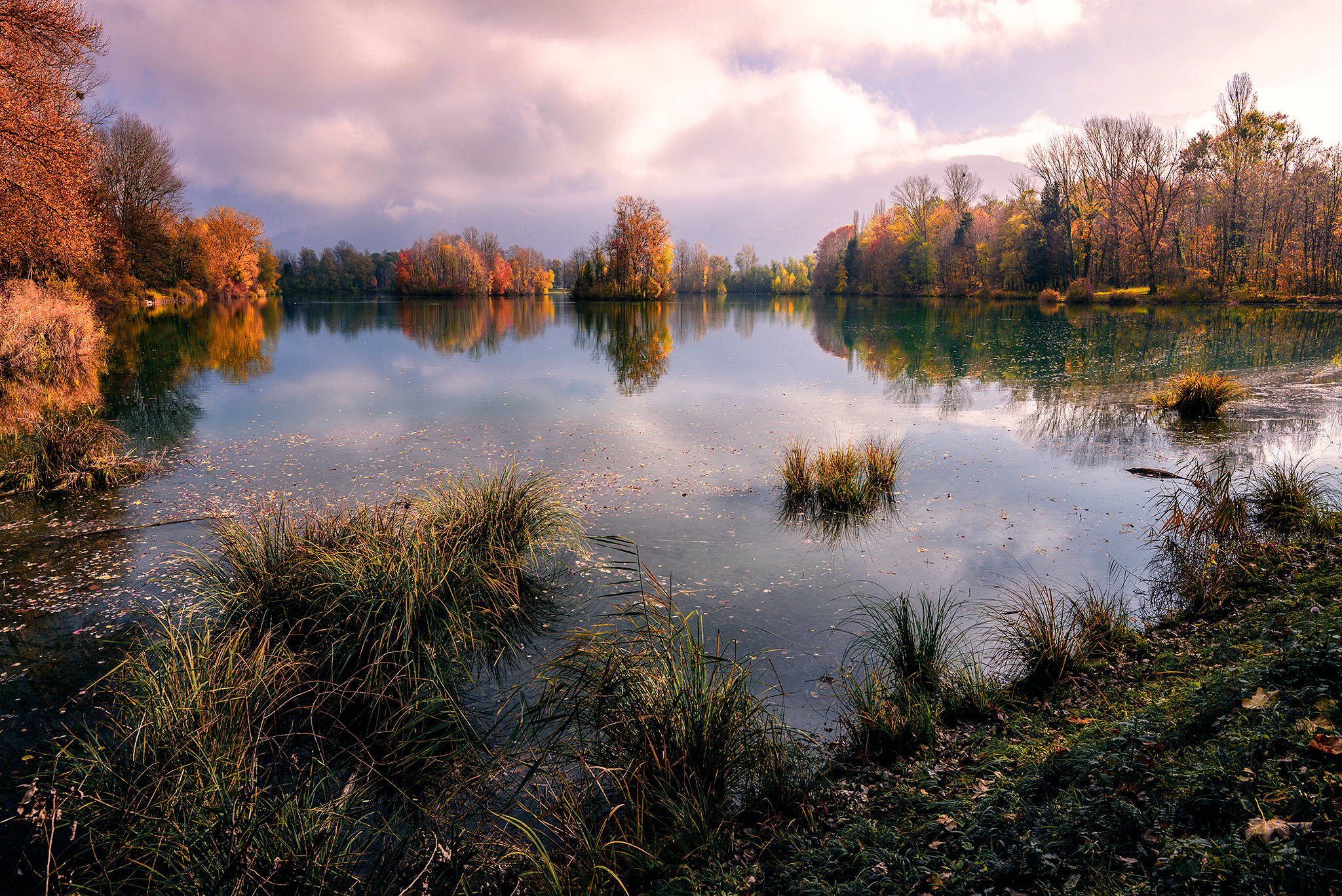 Handy-Wallpaper Natur, Herbst, Seen, See, Erde/natur, Spiegelung kostenlos herunterladen.