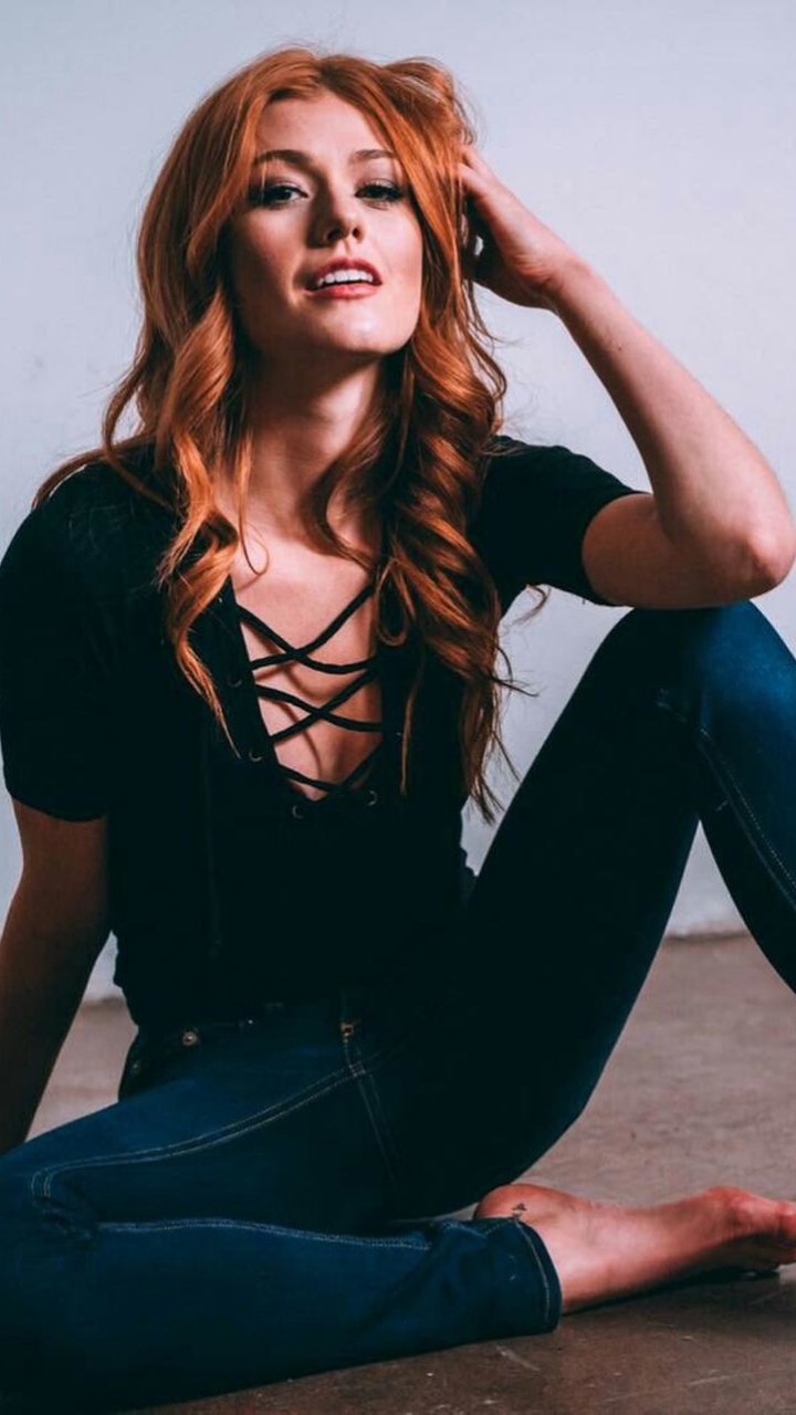 Descarga gratuita de fondo de pantalla para móvil de Pelirrojo, Celebridades, Actriz, Katherine Mcnamara.