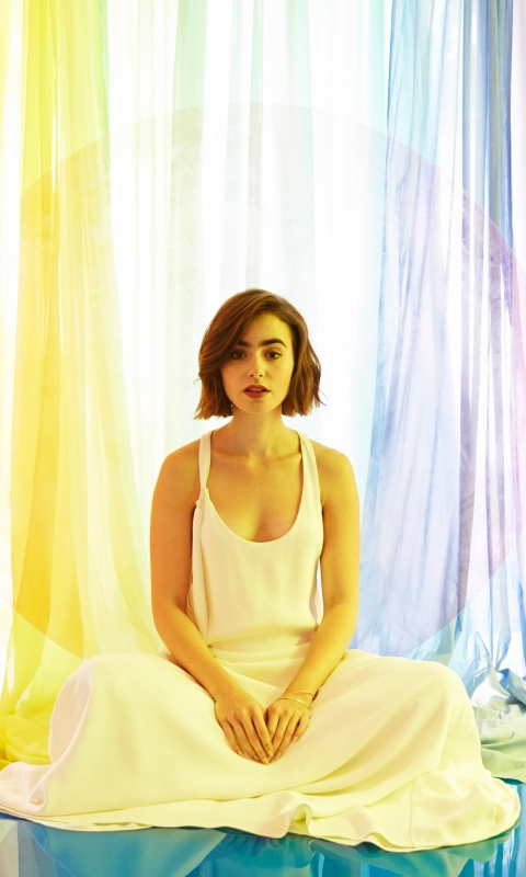 Download mobile wallpaper Celebrity, Lily Collins for free.