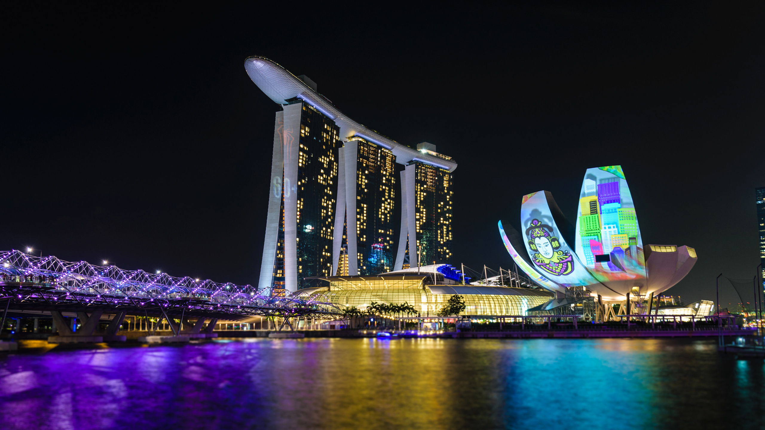 661397 завантажити шпалери створено людиною, марина бей сендс, будівля, спіральний міст, ніч, сінгапур - заставки і картинки безкоштовно