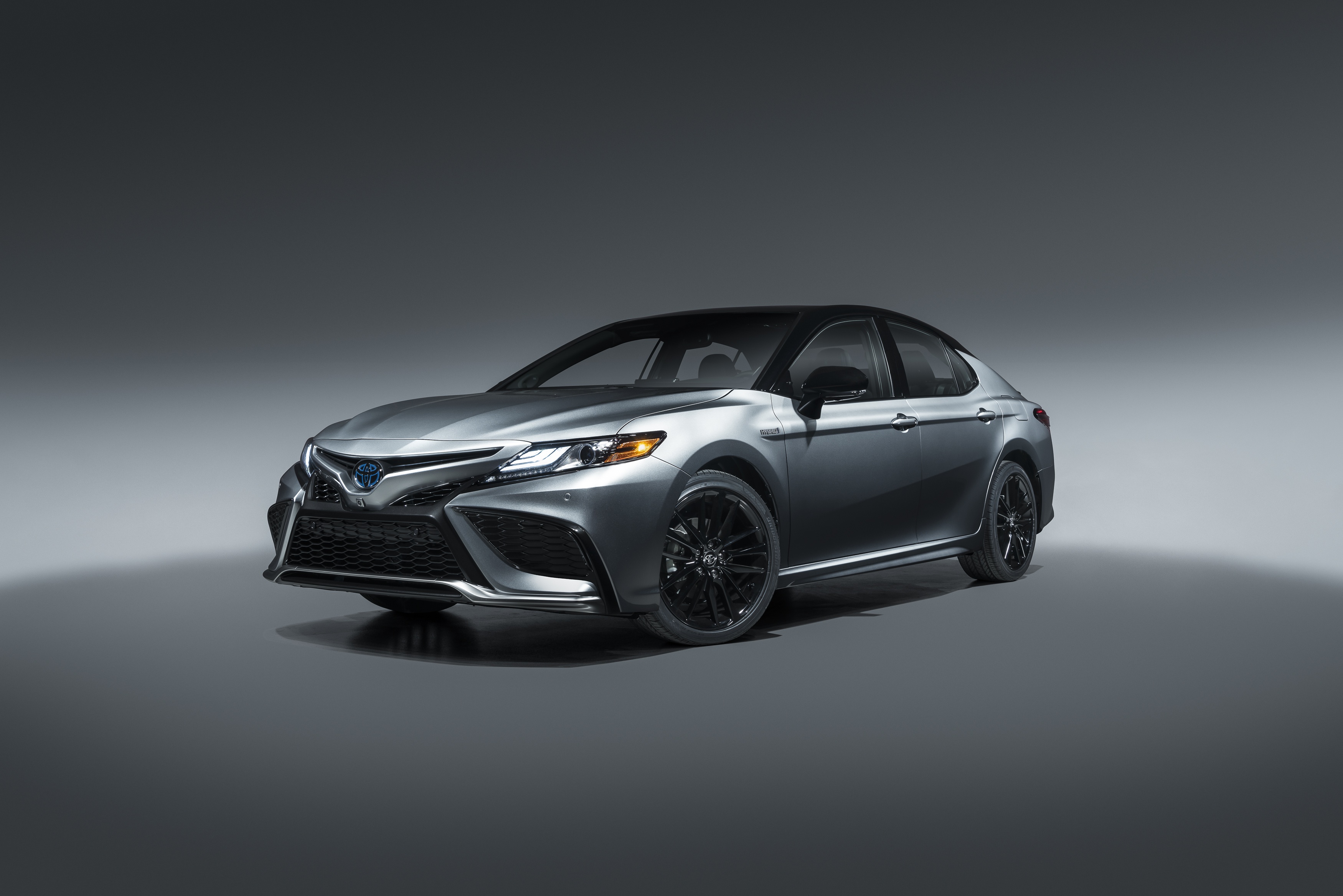 Free download wallpaper Toyota, Car, Compact Car, Vehicles, Silver Car, Toyota Camry on your PC desktop