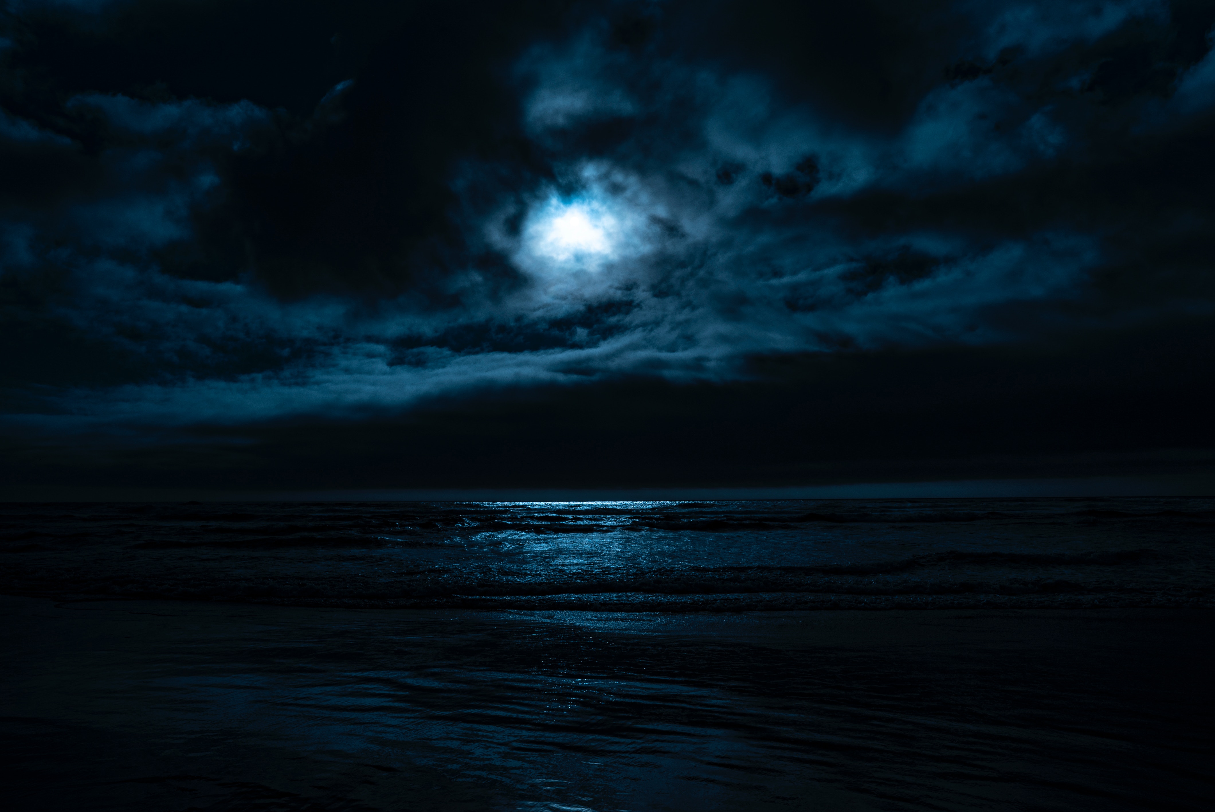 Download mobile wallpaper Horizon, Sea, Night, Moon, Dark for free.