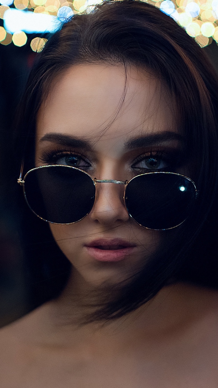 Download mobile wallpaper Portrait, Bokeh, Brunette, Sunglasses, Model, Women for free.