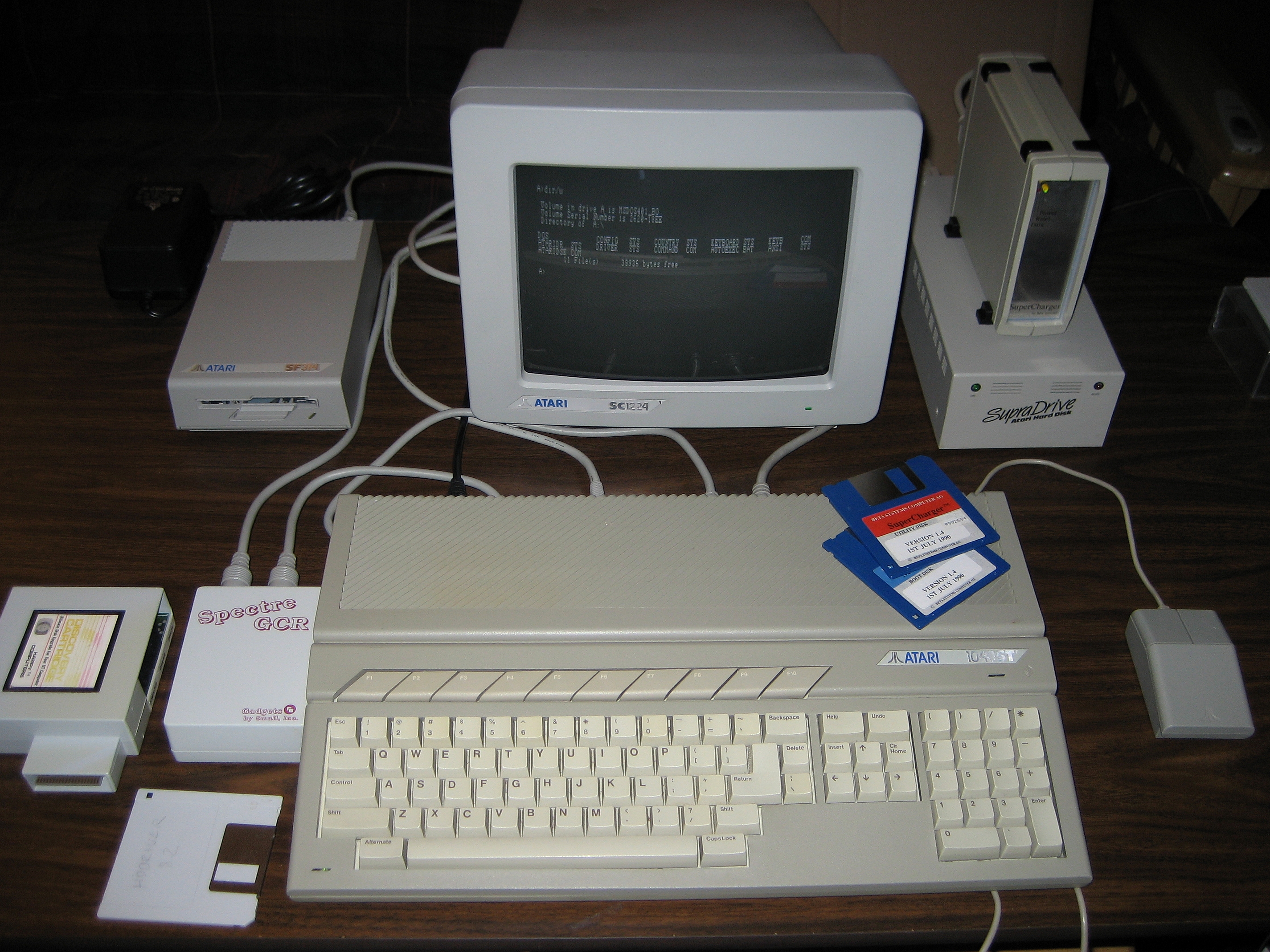 677969 Salvapantallas y fondos de pantalla Atari 1040St en tu teléfono. Descarga imágenes de  gratis