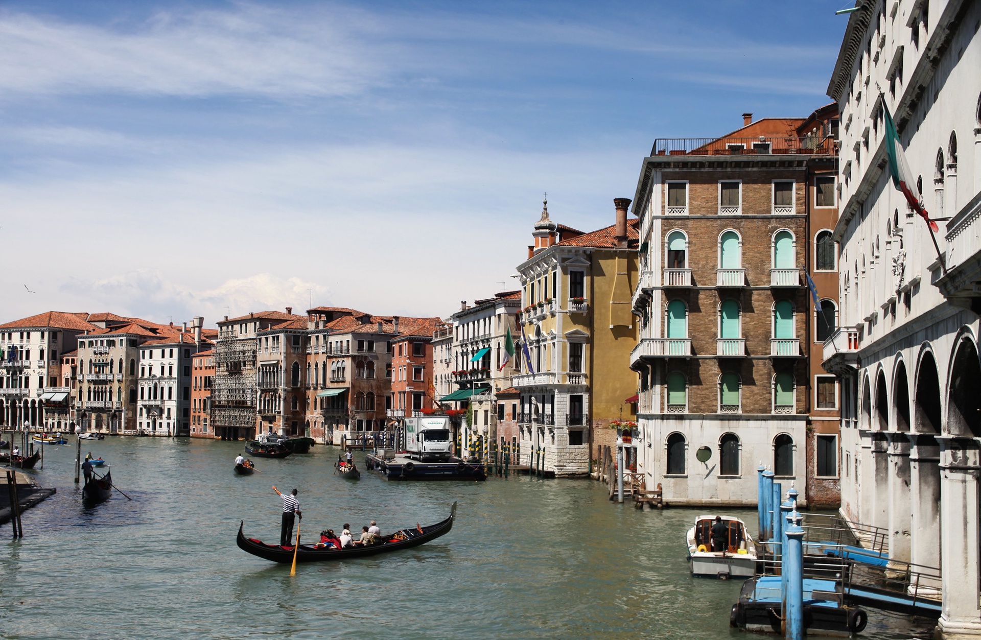 Download mobile wallpaper Cities, Italy, Venice, House, Boat, Gondola, Man Made, Canal for free.