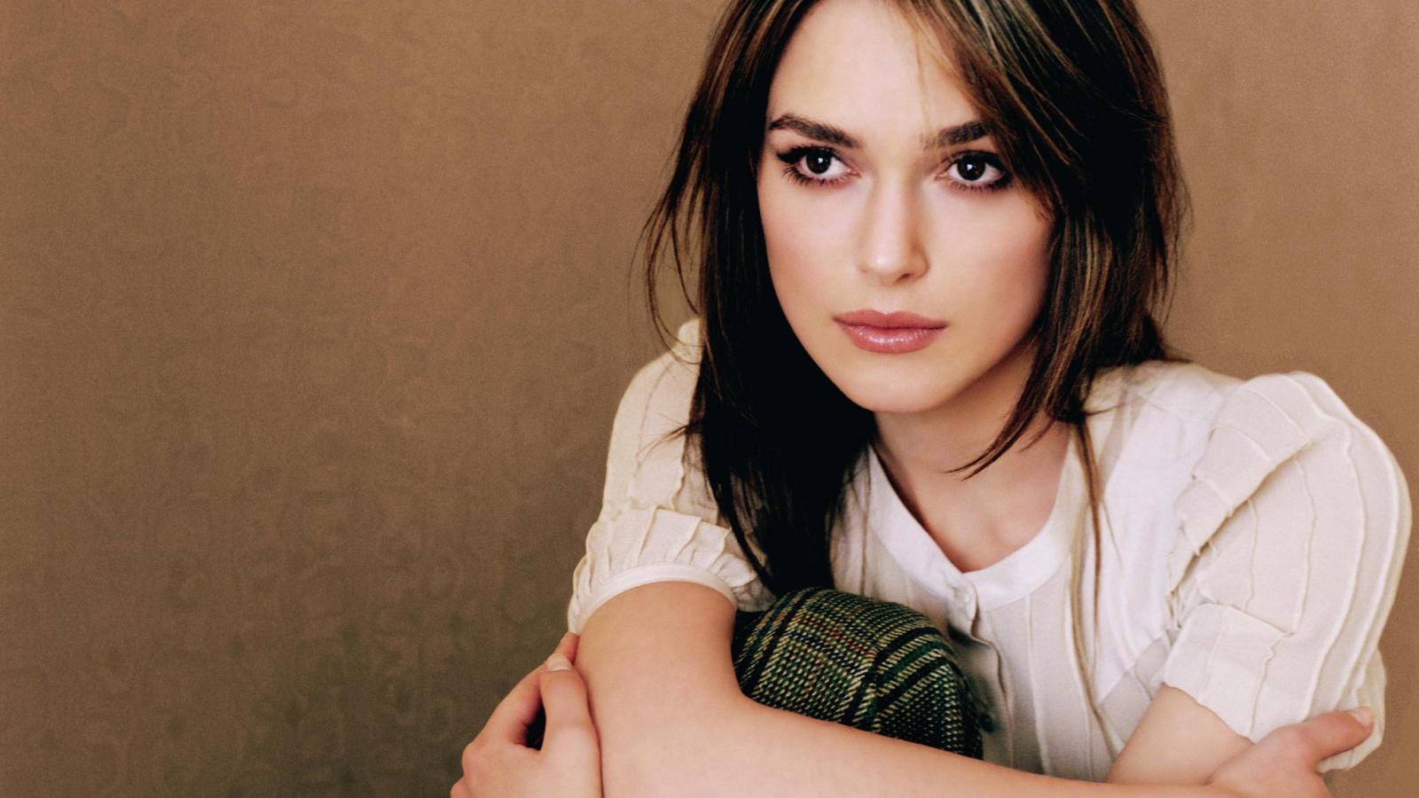 Laden Sie das Berühmtheiten, Keira Knightley-Bild kostenlos auf Ihren PC-Desktop herunter