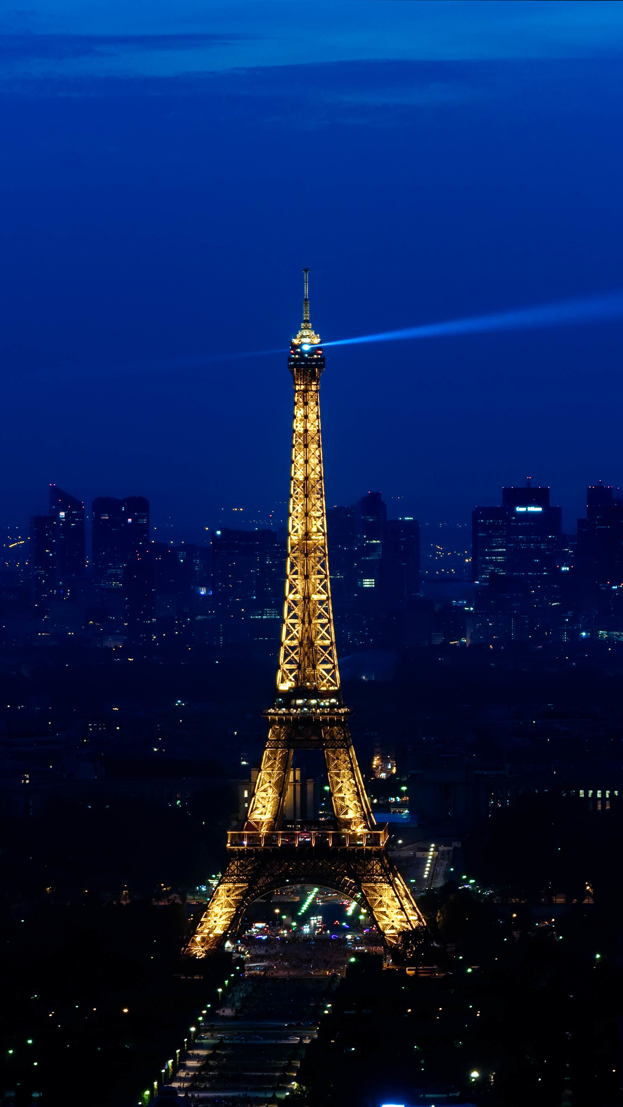 Baixar papel de parede para celular de Noite, Paris, Torre Eiffel, Monumentos, Cidade, Luz, França, Paisagem Urbana, Leve, Feito Pelo Homem gratuito.