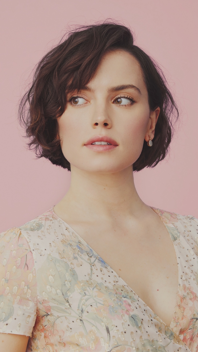 Download mobile wallpaper Brunette, American, Celebrity, Short Hair, Actress, Daisy Ridley for free.