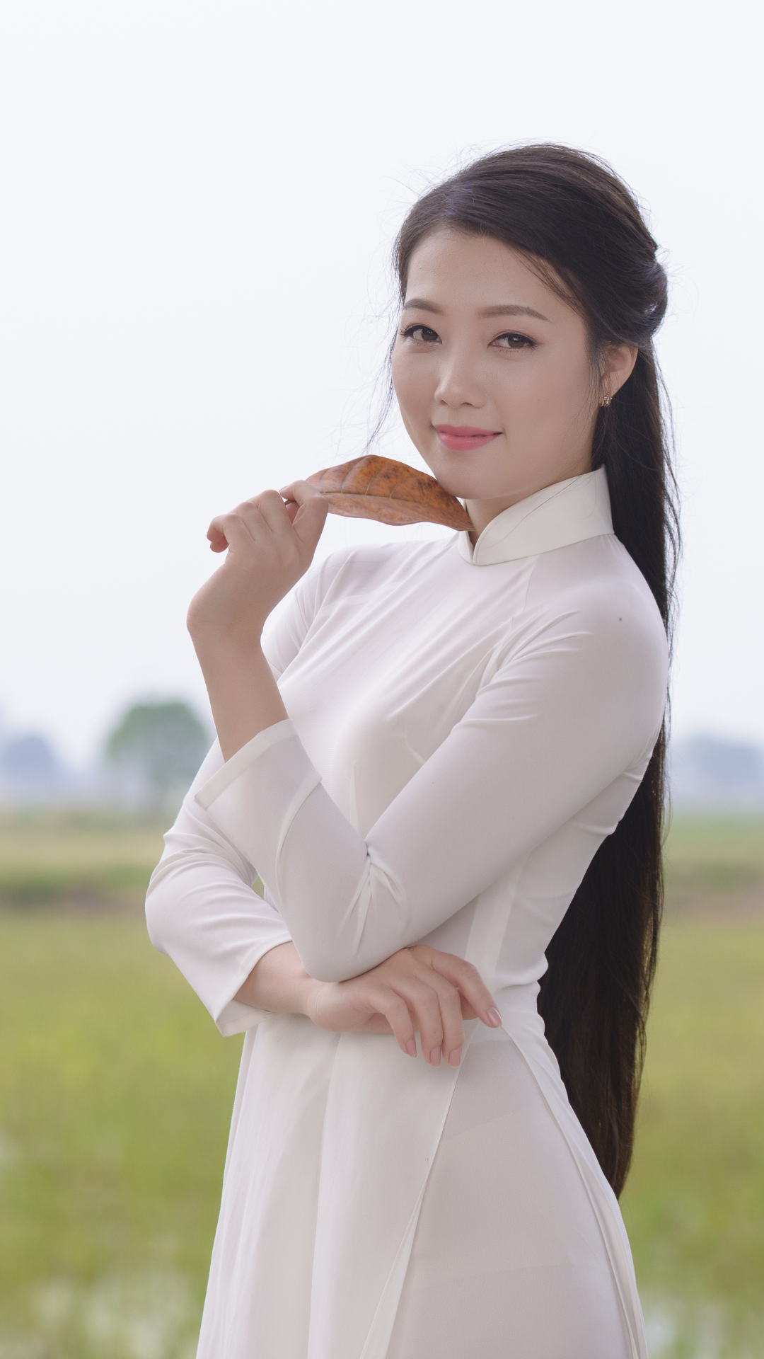 Download mobile wallpaper Model, Women, Asian, Vietnamese, Ao Dai for free.