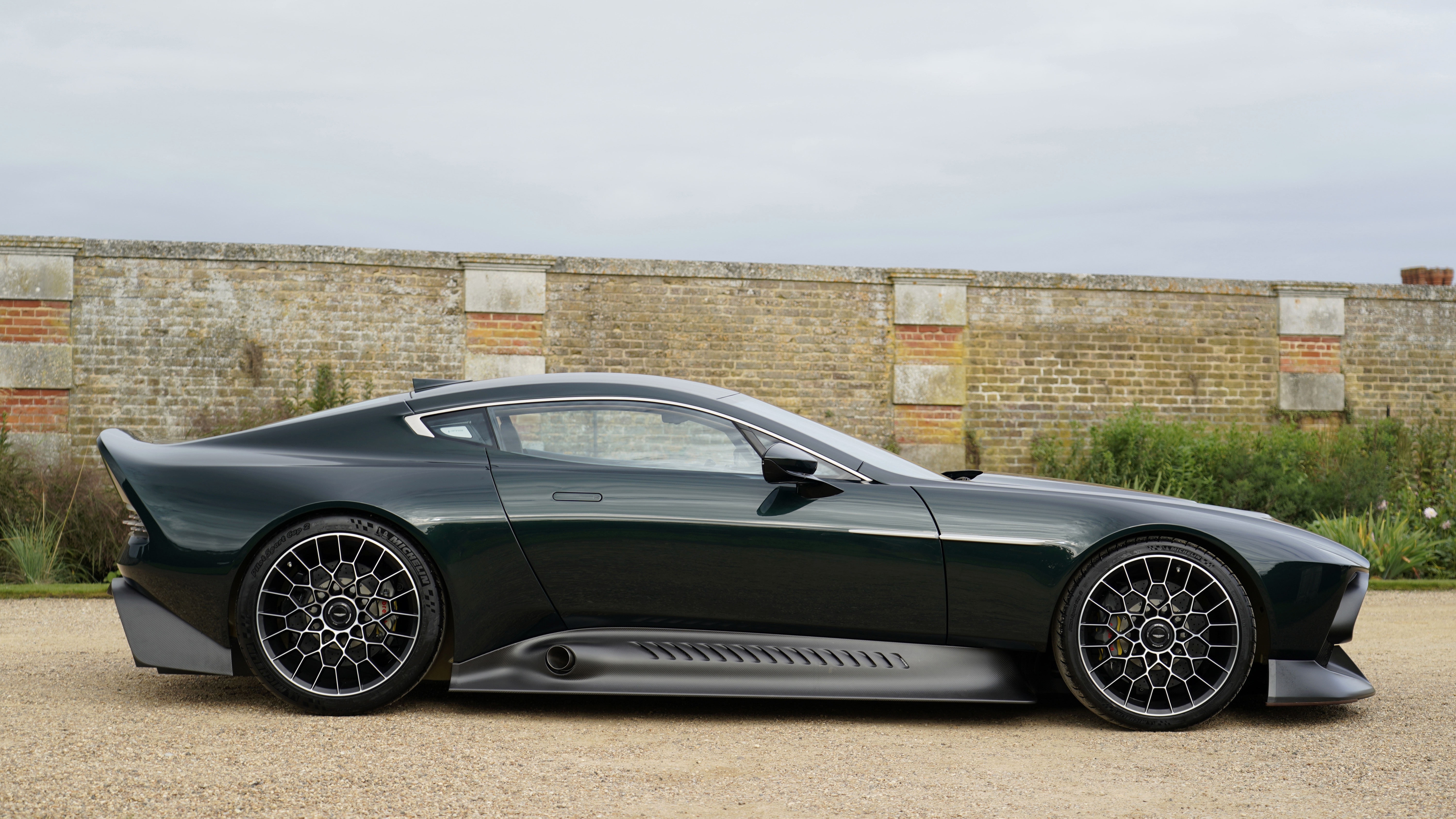 Baixar papéis de parede de desktop Aston Martin Victor HD