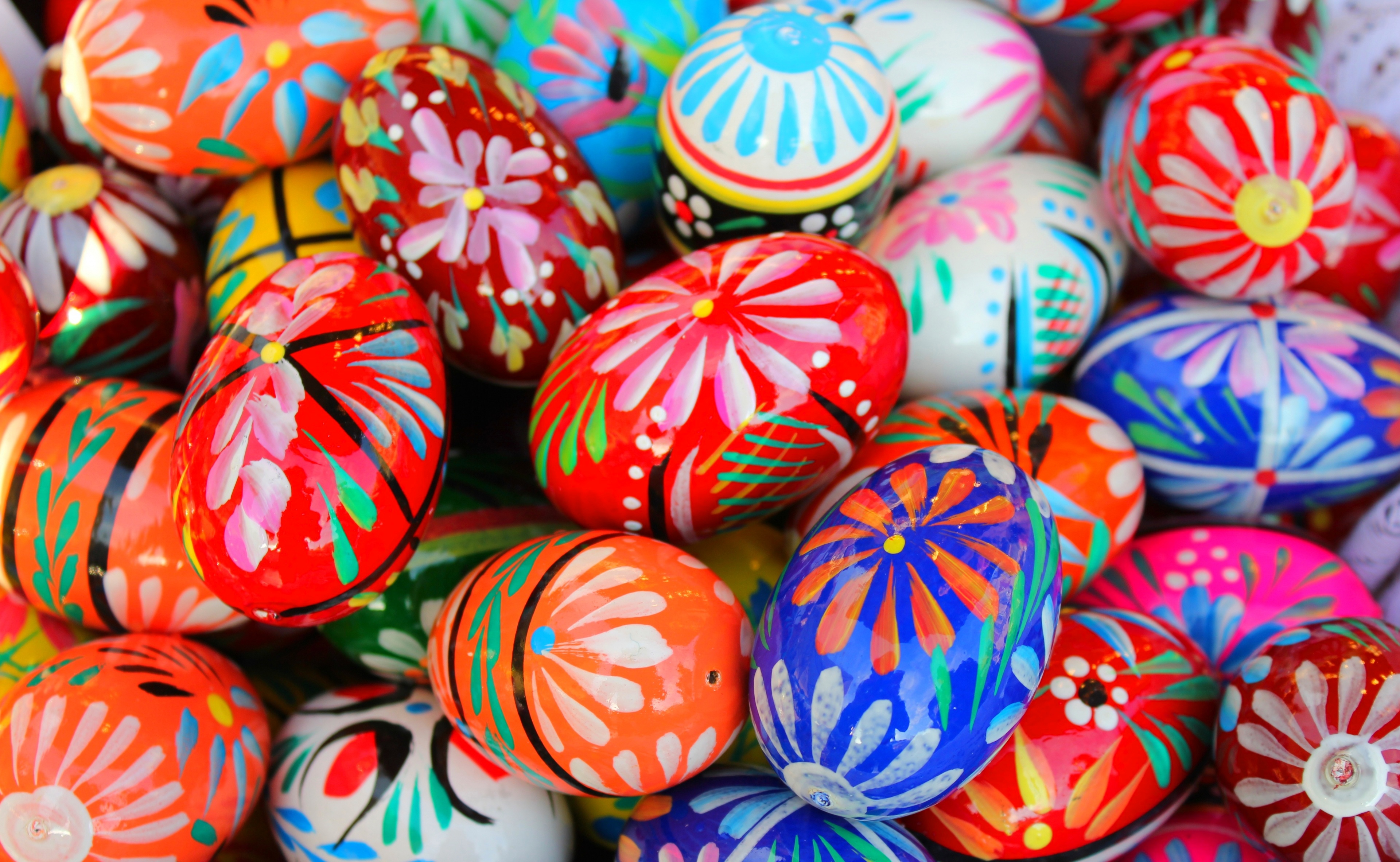 Free download wallpaper Easter, Holiday, Colors, Egg on your PC desktop