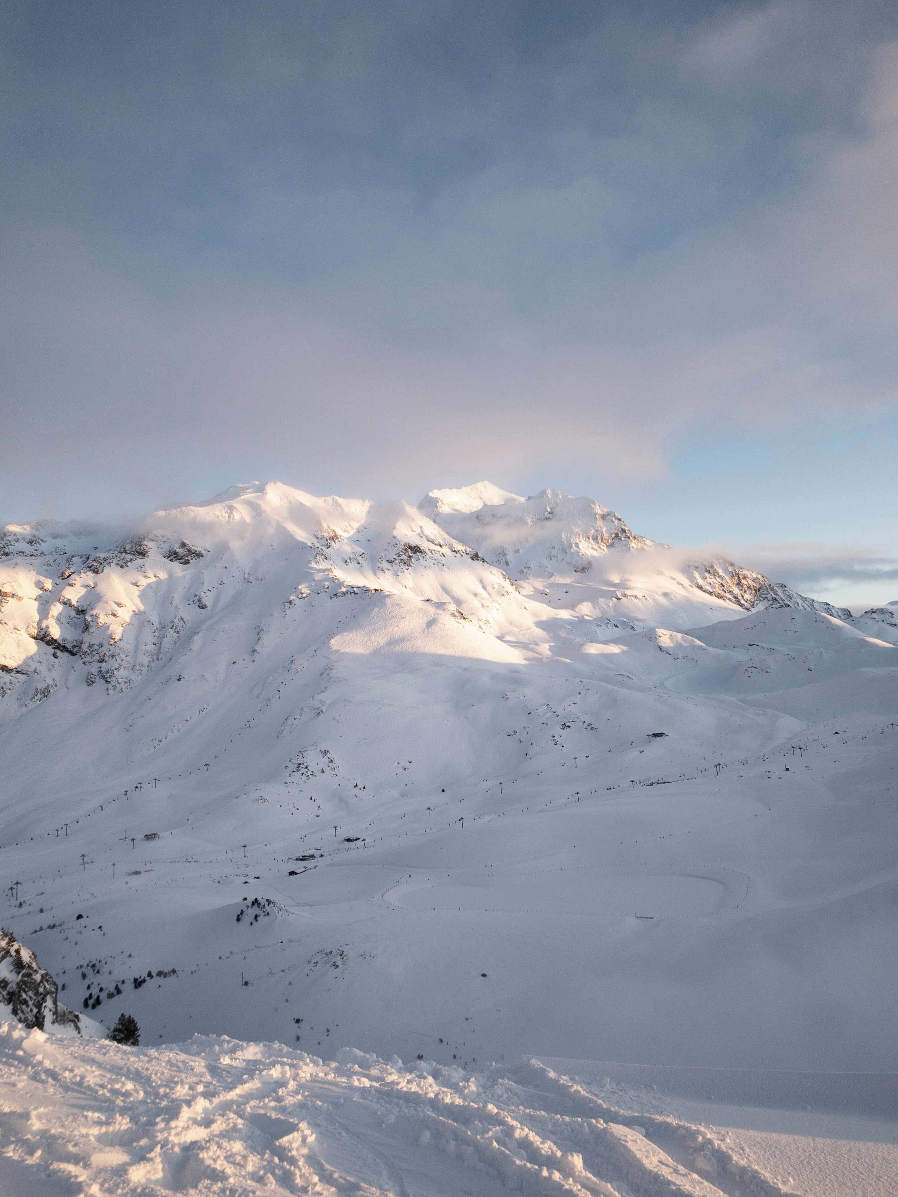 140802 Hintergrundbild herunterladen natur, schnee, berg, scheitel, nach oben, schneebedeckt, snowbound - Bildschirmschoner und Bilder kostenlos