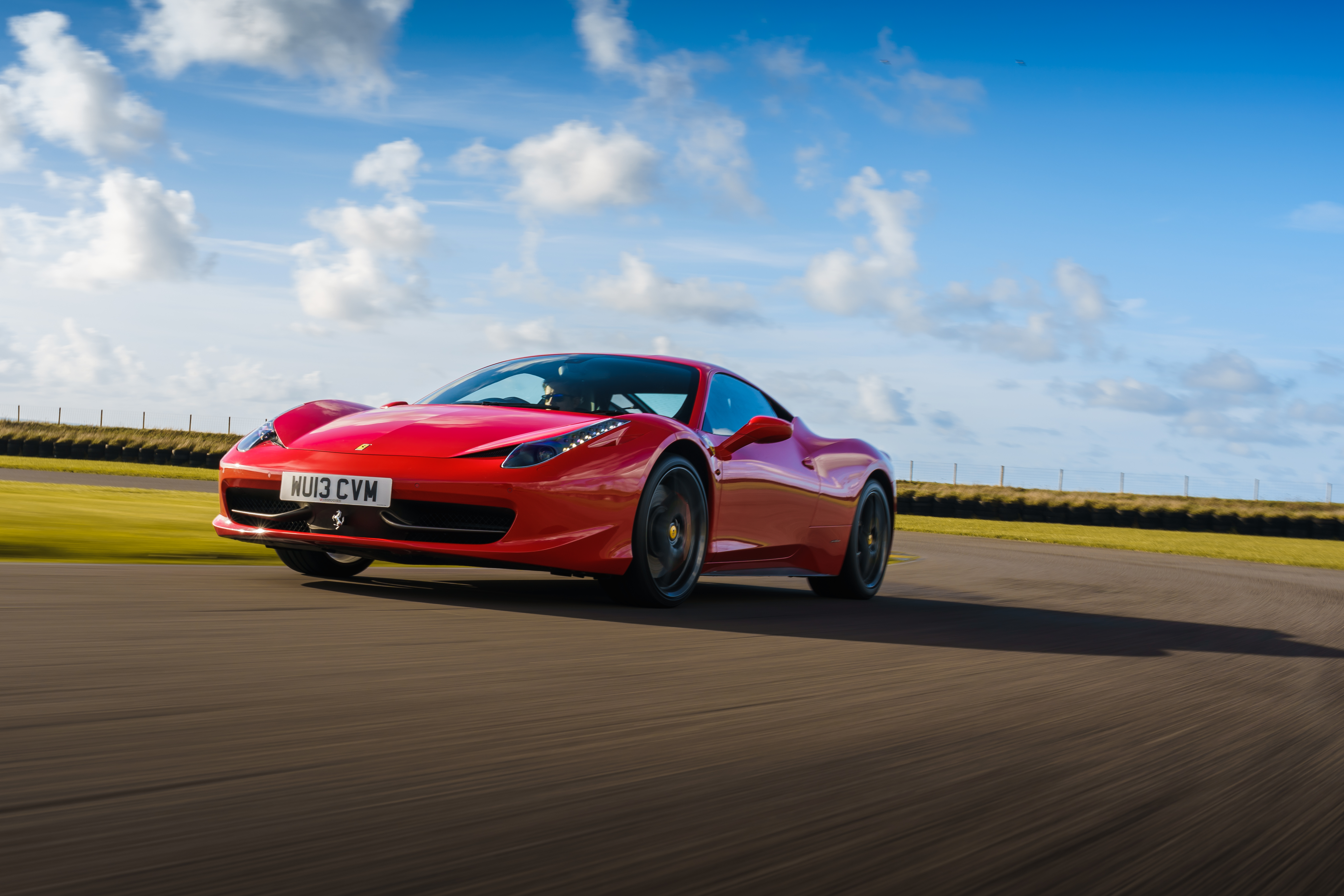 Laden Sie das Ferrari, Supersportwagen, Ferrari 458 Italien, Fahrzeuge-Bild kostenlos auf Ihren PC-Desktop herunter