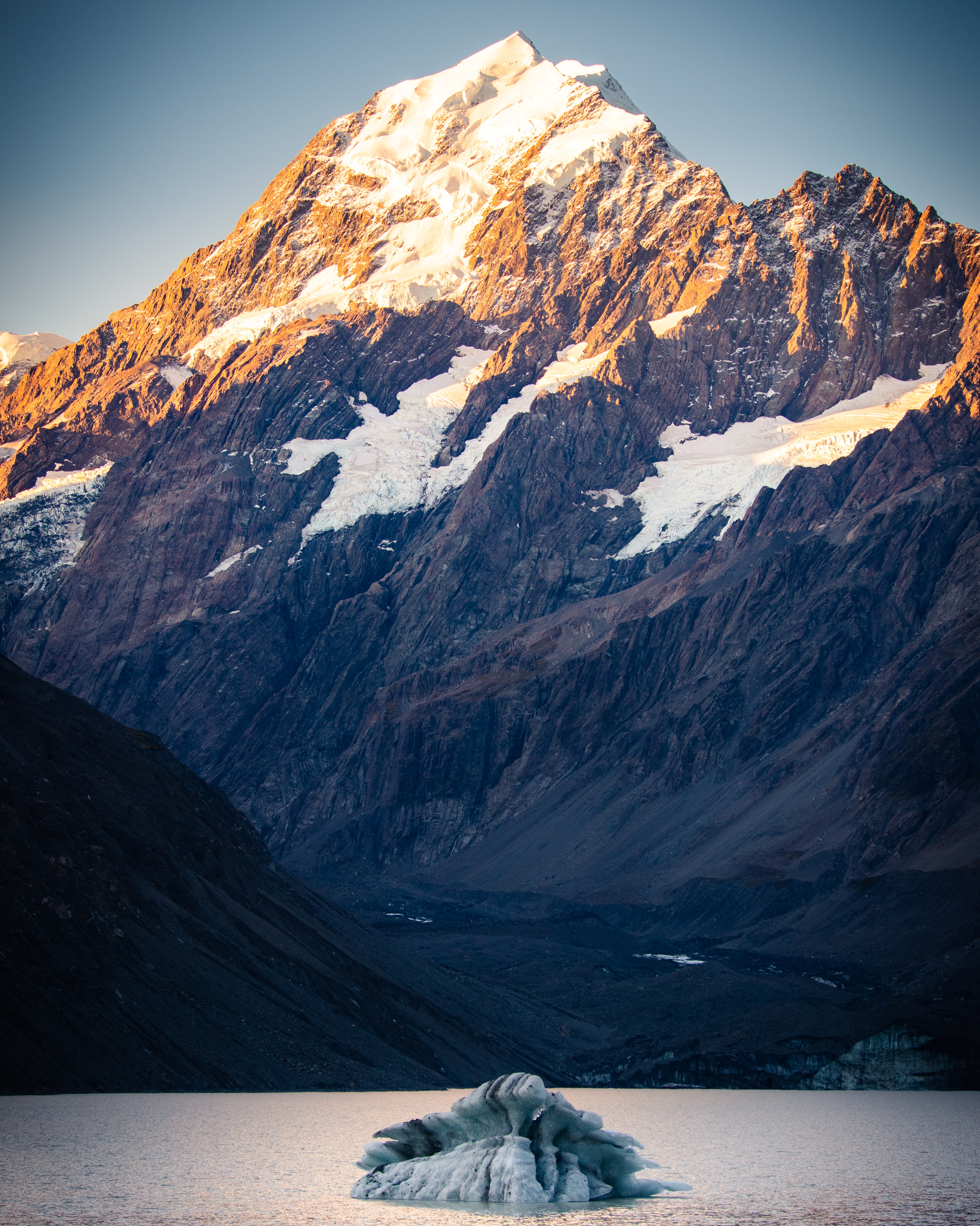 Download mobile wallpaper Snow, Slope, Vertex, Top, Mountain Range, Mountain, Nature for free.
