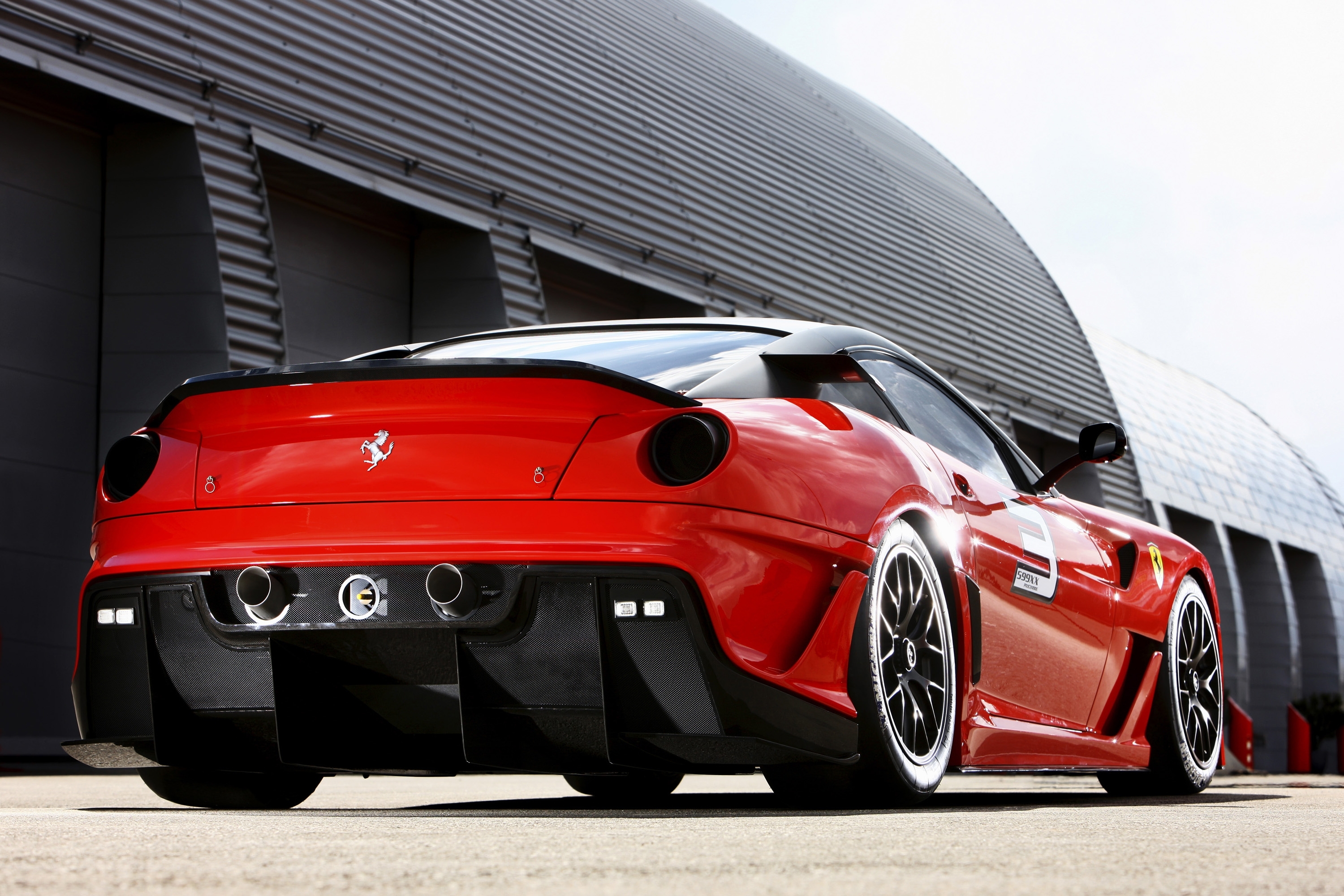 Завантажити шпалери Ferrari 599Xx на телефон безкоштовно