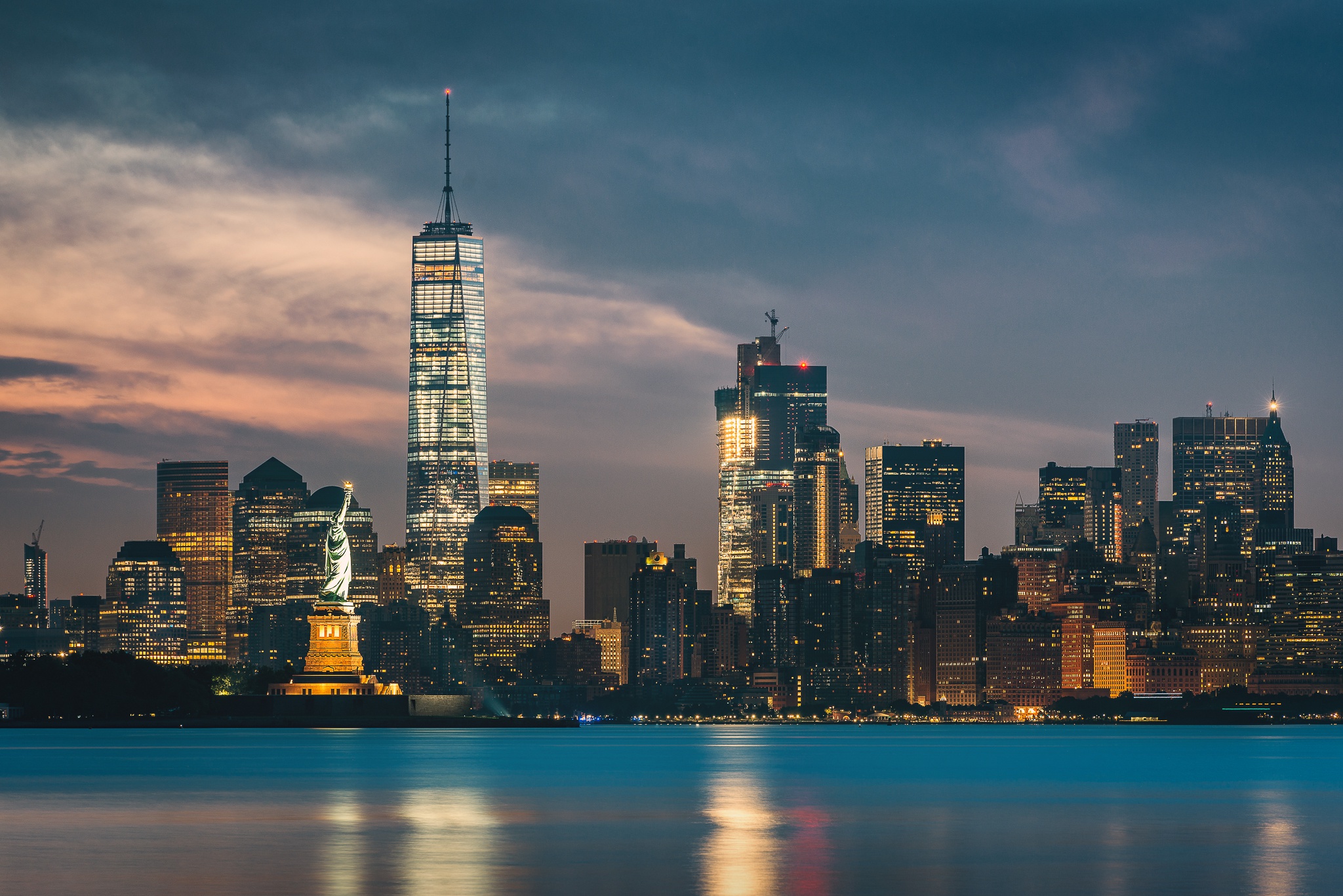 Free download wallpaper Cities, Night, Statue Of Liberty, Usa, City, Skyscraper, Building, New York, Man Made on your PC desktop