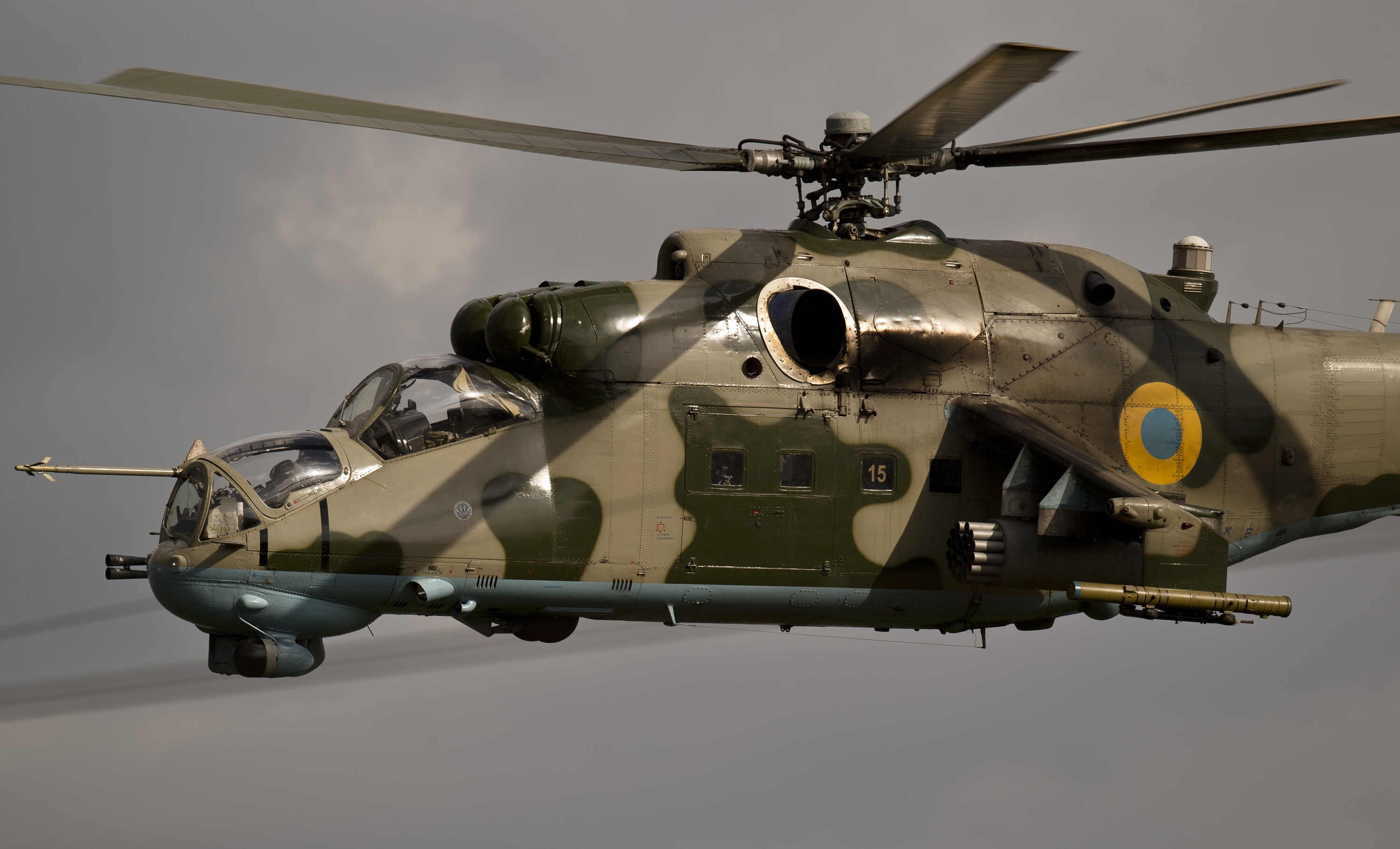 462512 Hintergrundbild herunterladen militär, mil mi 24, helikopter, ukrainische luftwaffe, militärhubschrauber - Bildschirmschoner und Bilder kostenlos