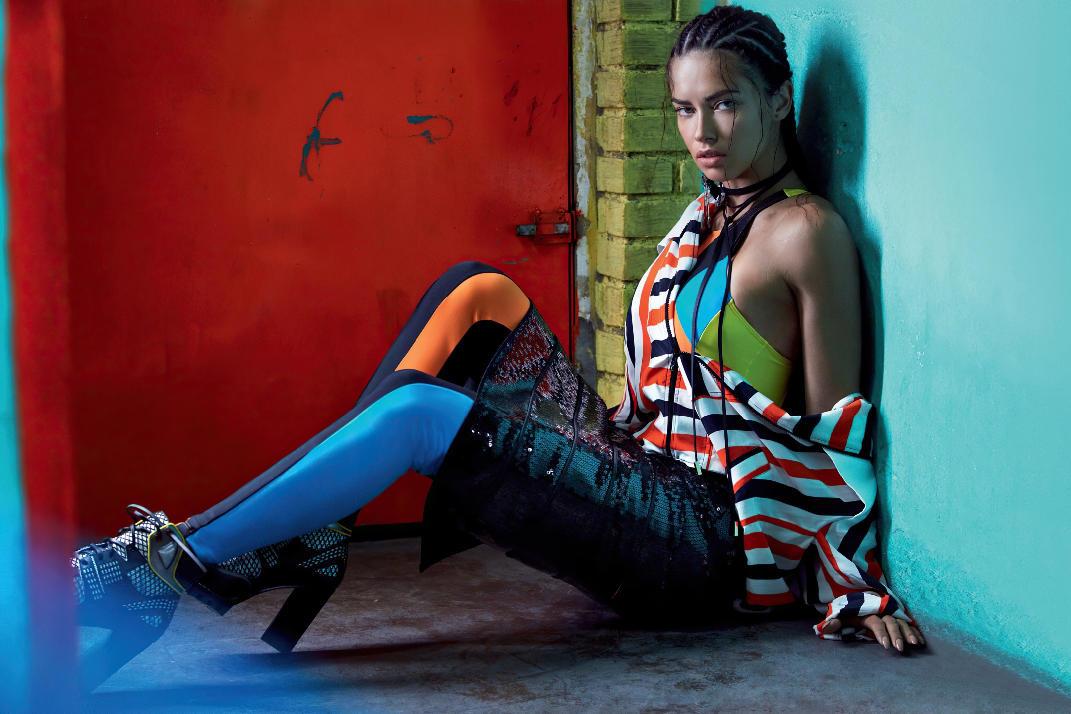 Handy-Wallpaper Modell, Berühmtheiten, Schwarzes Haar, High Heels, Adriana Lima, Brasilianisch kostenlos herunterladen.