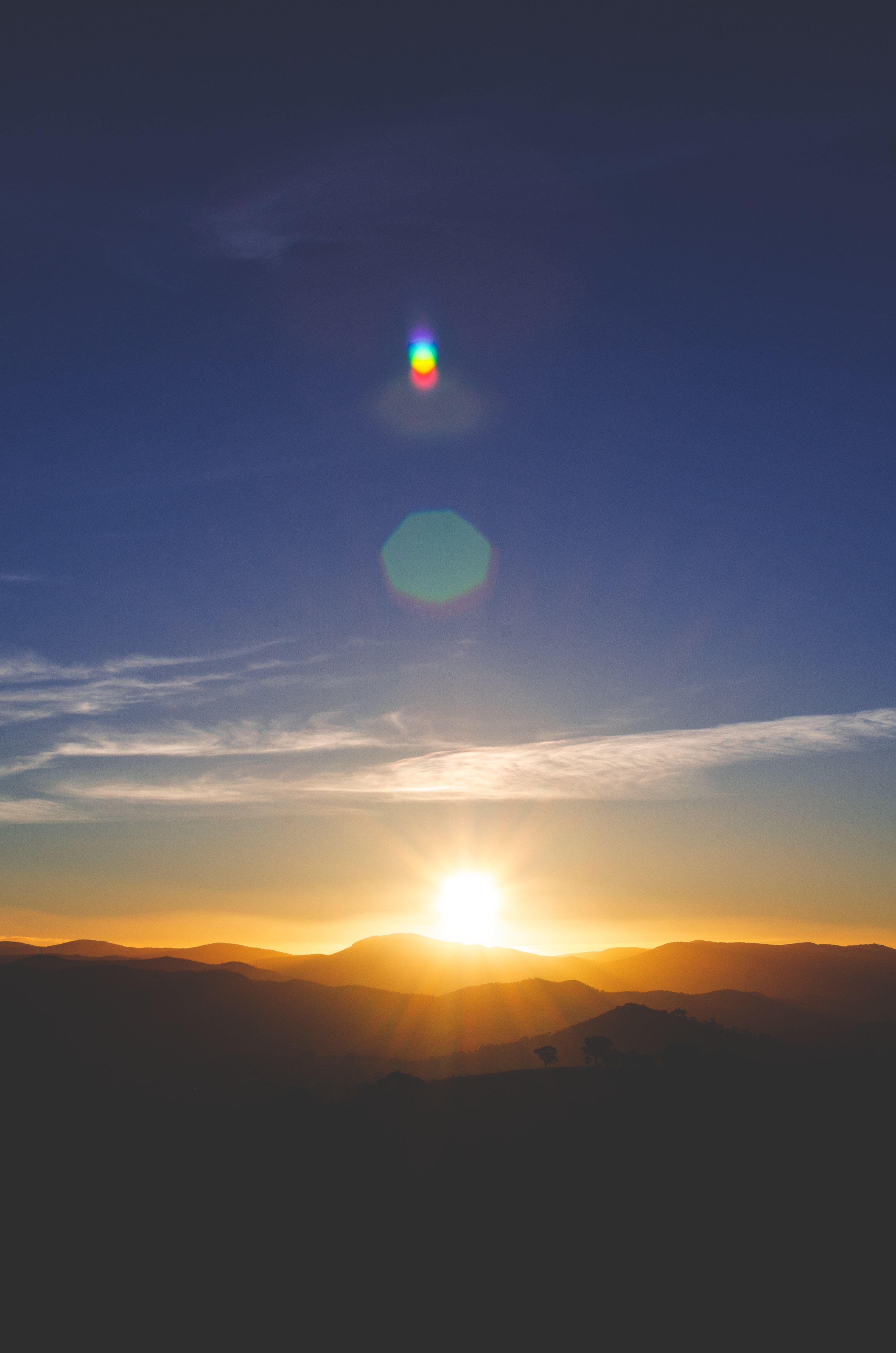 Laden Sie das Sunset, Blendung, Licht, Boquet, Bokeh, Kamba, Natur, Scheinen, Mountains, Australien-Bild kostenlos auf Ihren PC-Desktop herunter