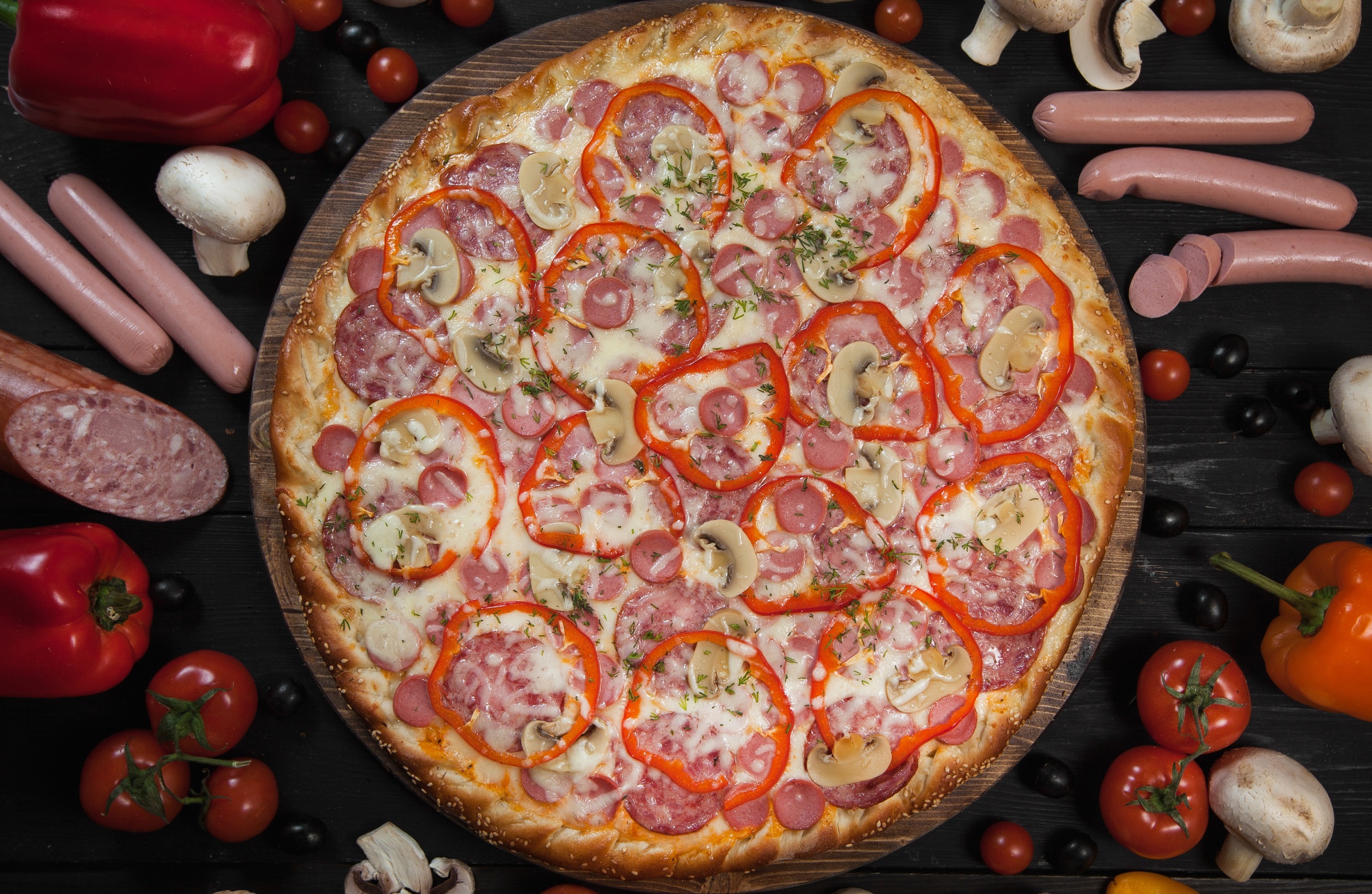 884511 завантажити картинку харчування, піца, м'ясо, перець, ковбаса, натюрморт, помідор - шпалери і заставки безкоштовно