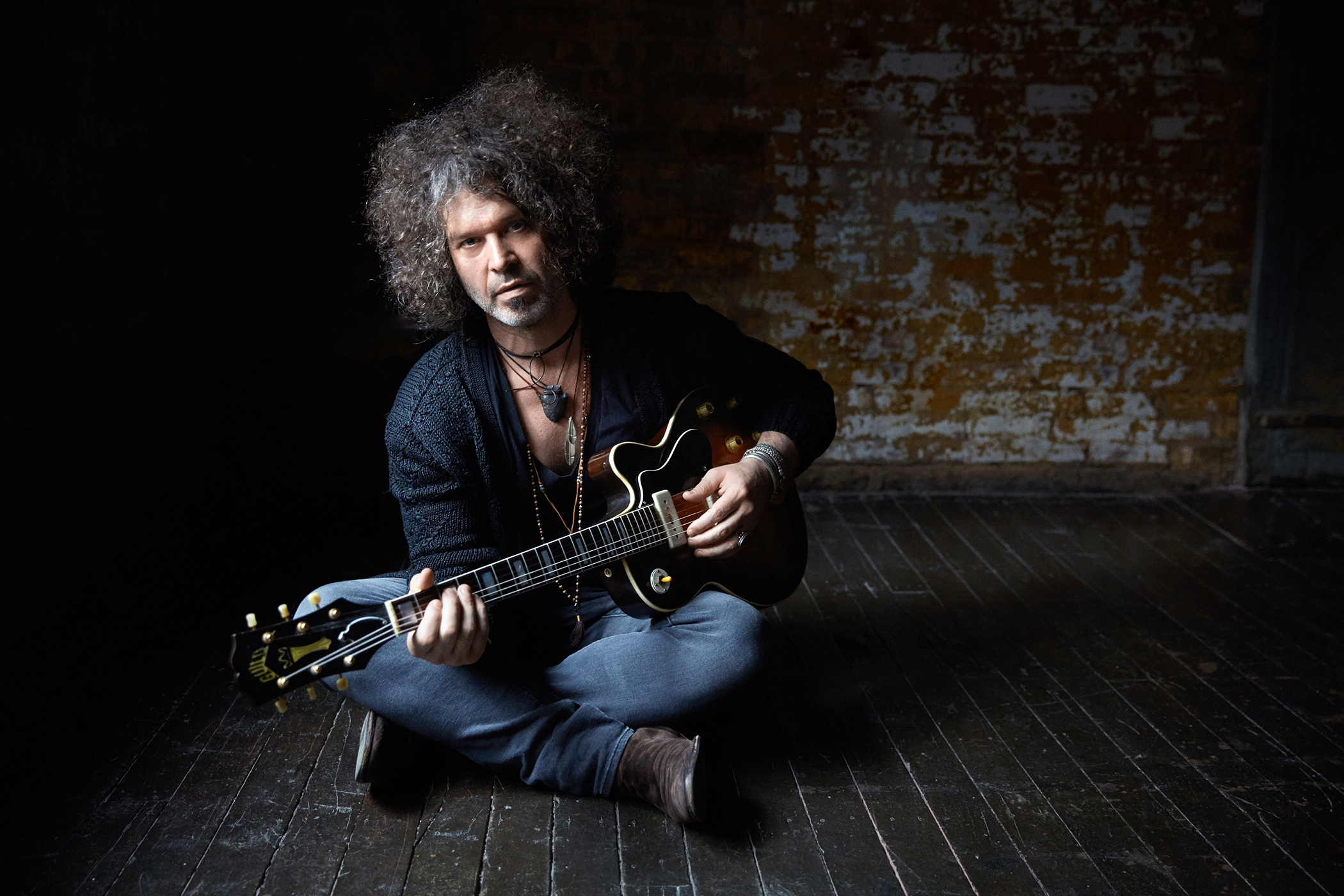 Download mobile wallpaper Music, Guitarist, Doyle Bramhall for free.