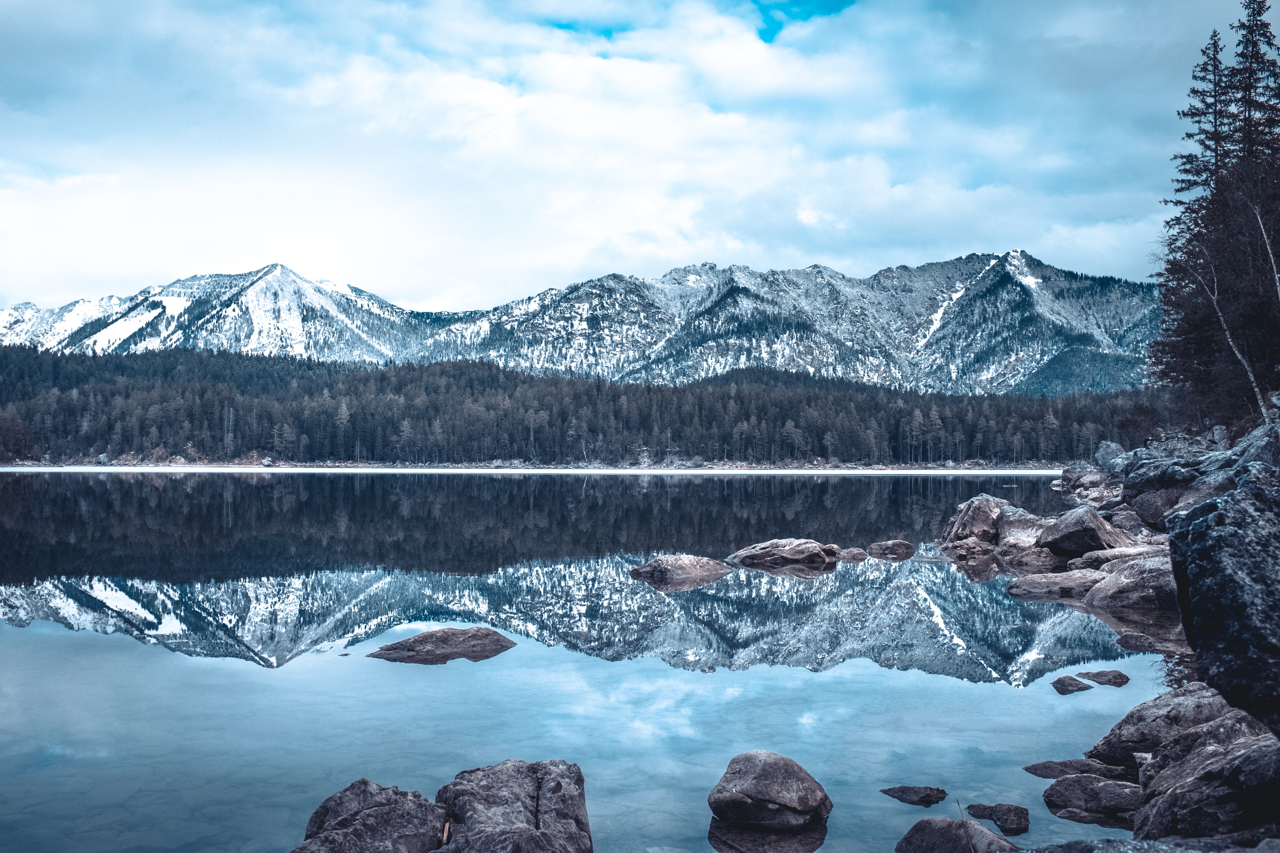 Download mobile wallpaper Nature, Reflection, Lake, Winter, Mountains for free.