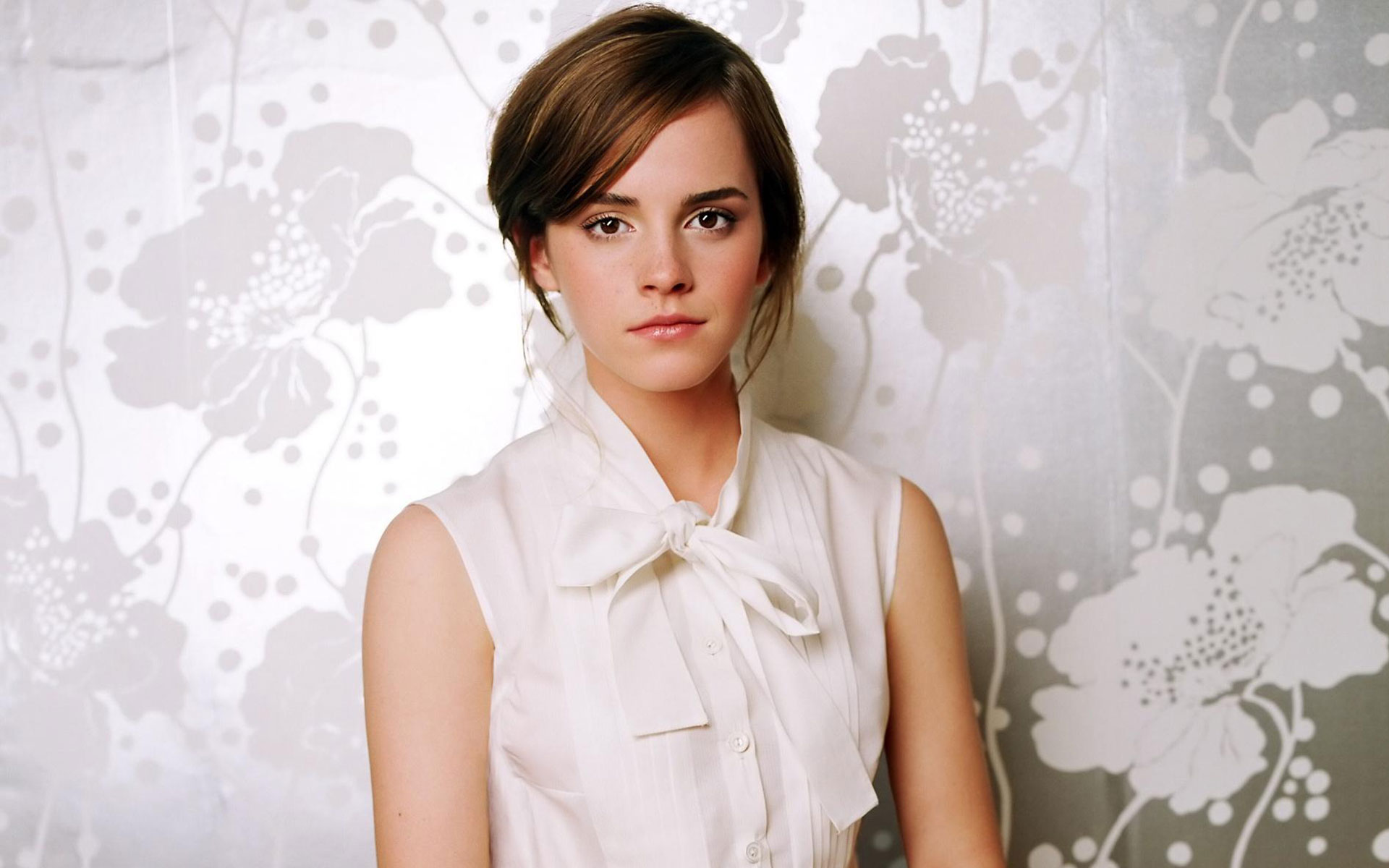 Descarga gratuita de fondo de pantalla para móvil de Emma Watson, Celebridades.