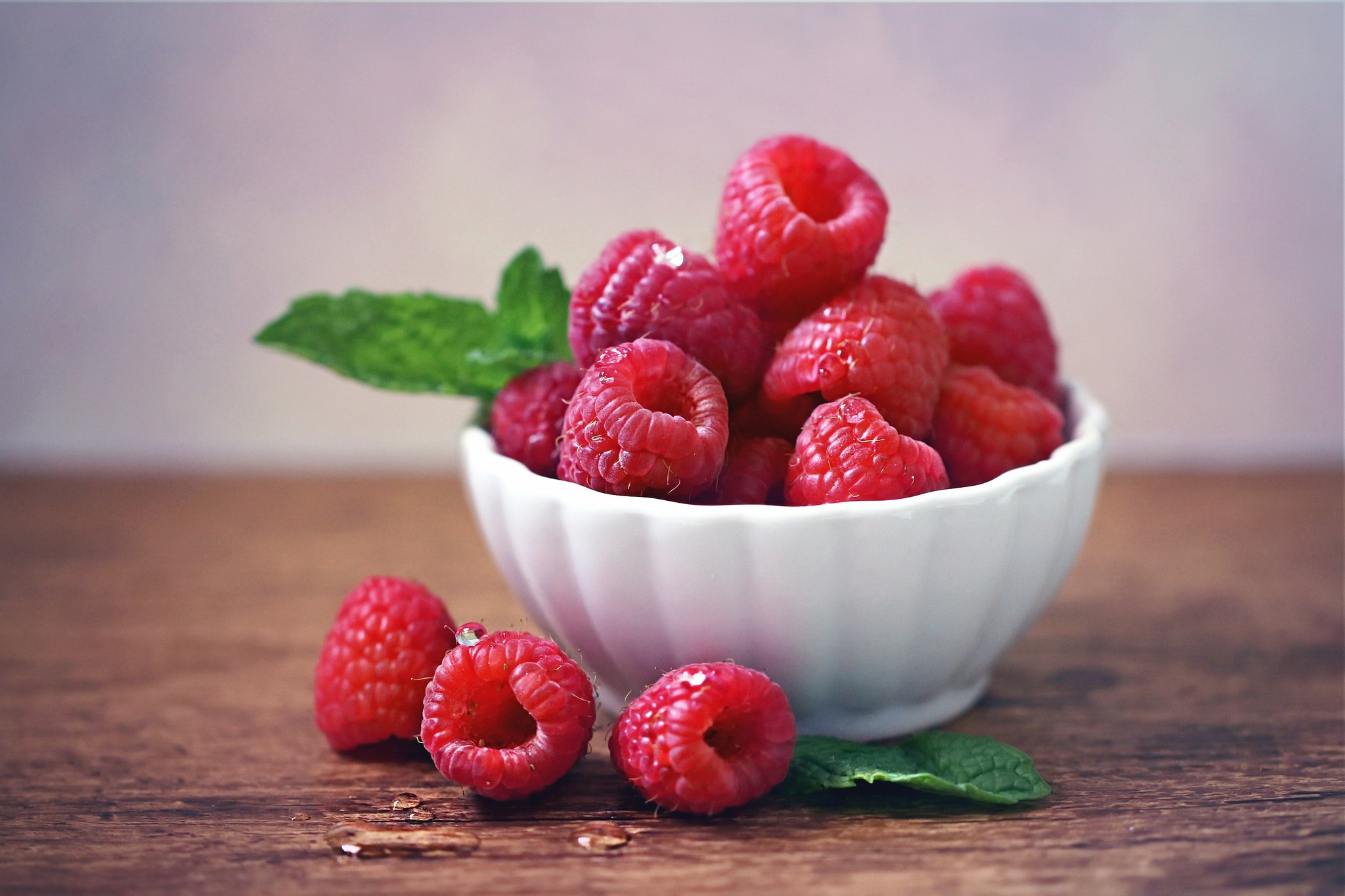 Download mobile wallpaper Fruits, Food, Raspberry, Berry, Fruit for free.