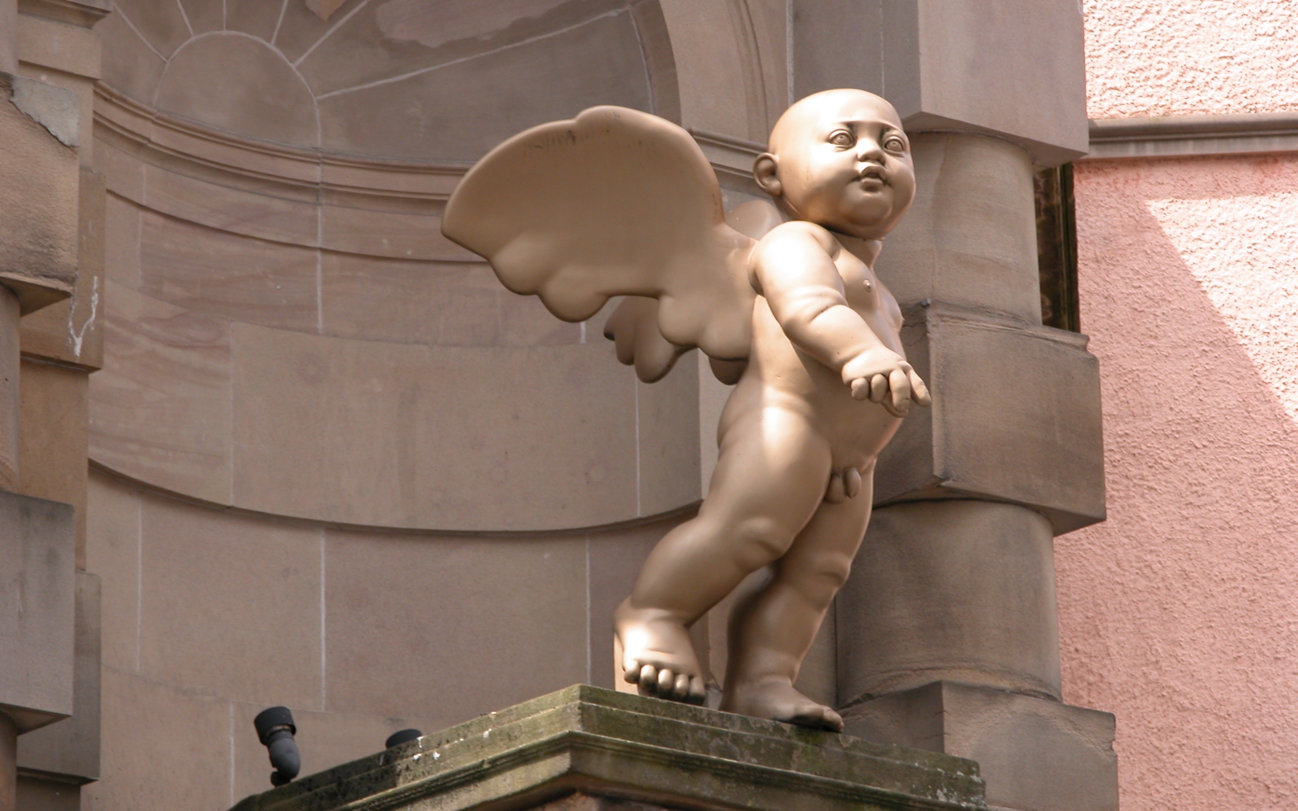 man made, cherub statue