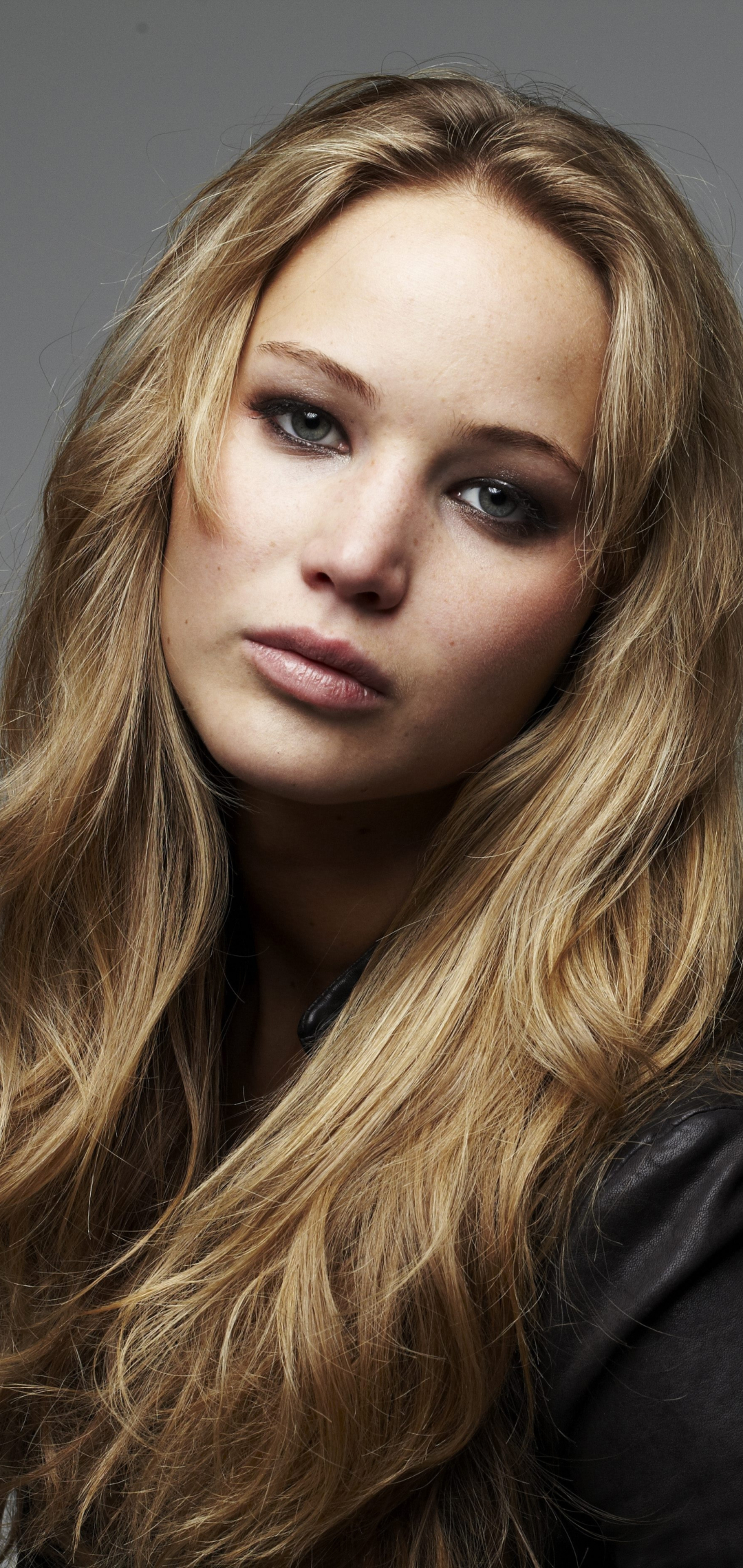 Download mobile wallpaper Blonde, American, Celebrity, Actress, Jennifer Lawrence for free.