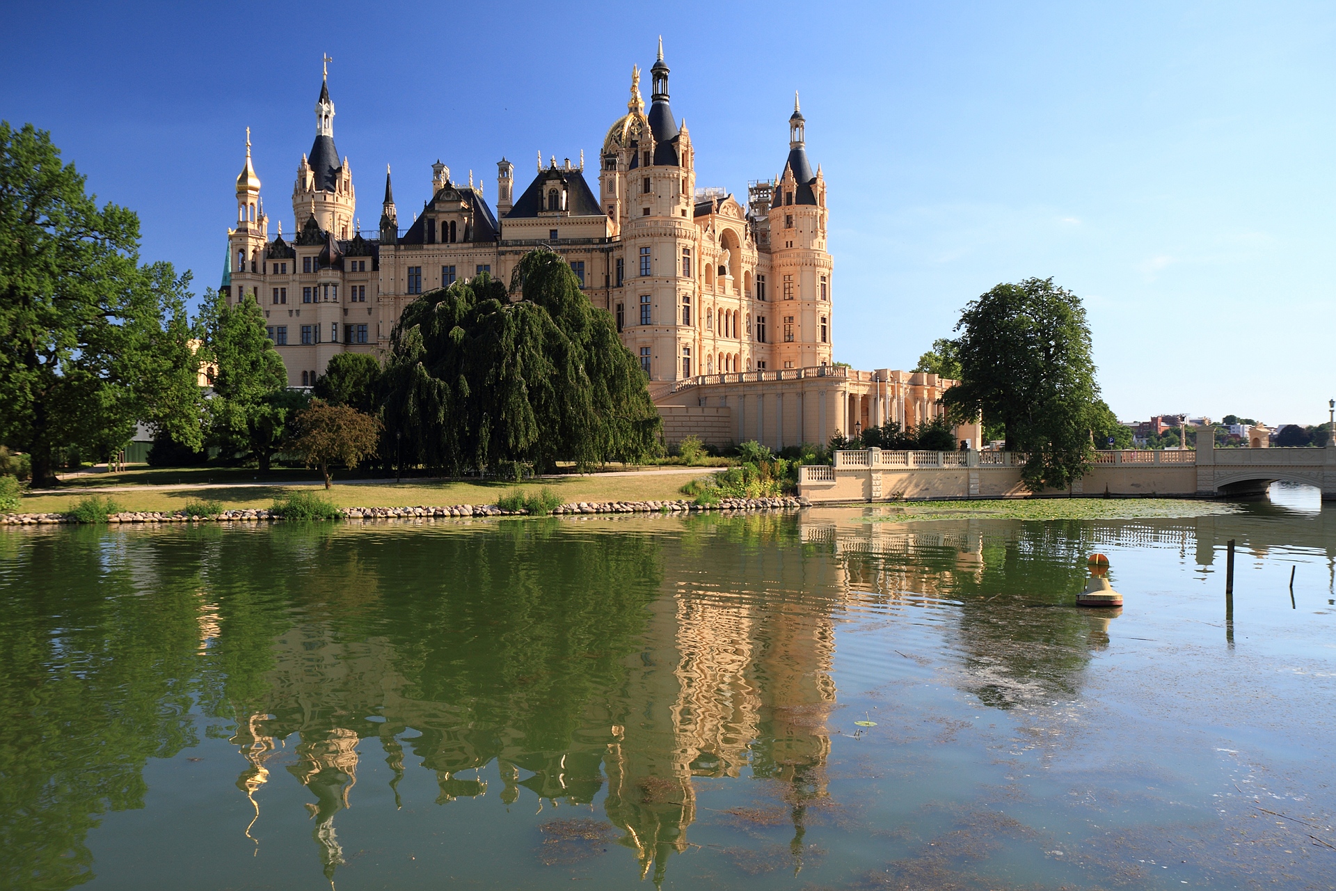 Download mobile wallpaper Schwerin Palace, Palaces, Man Made for free.