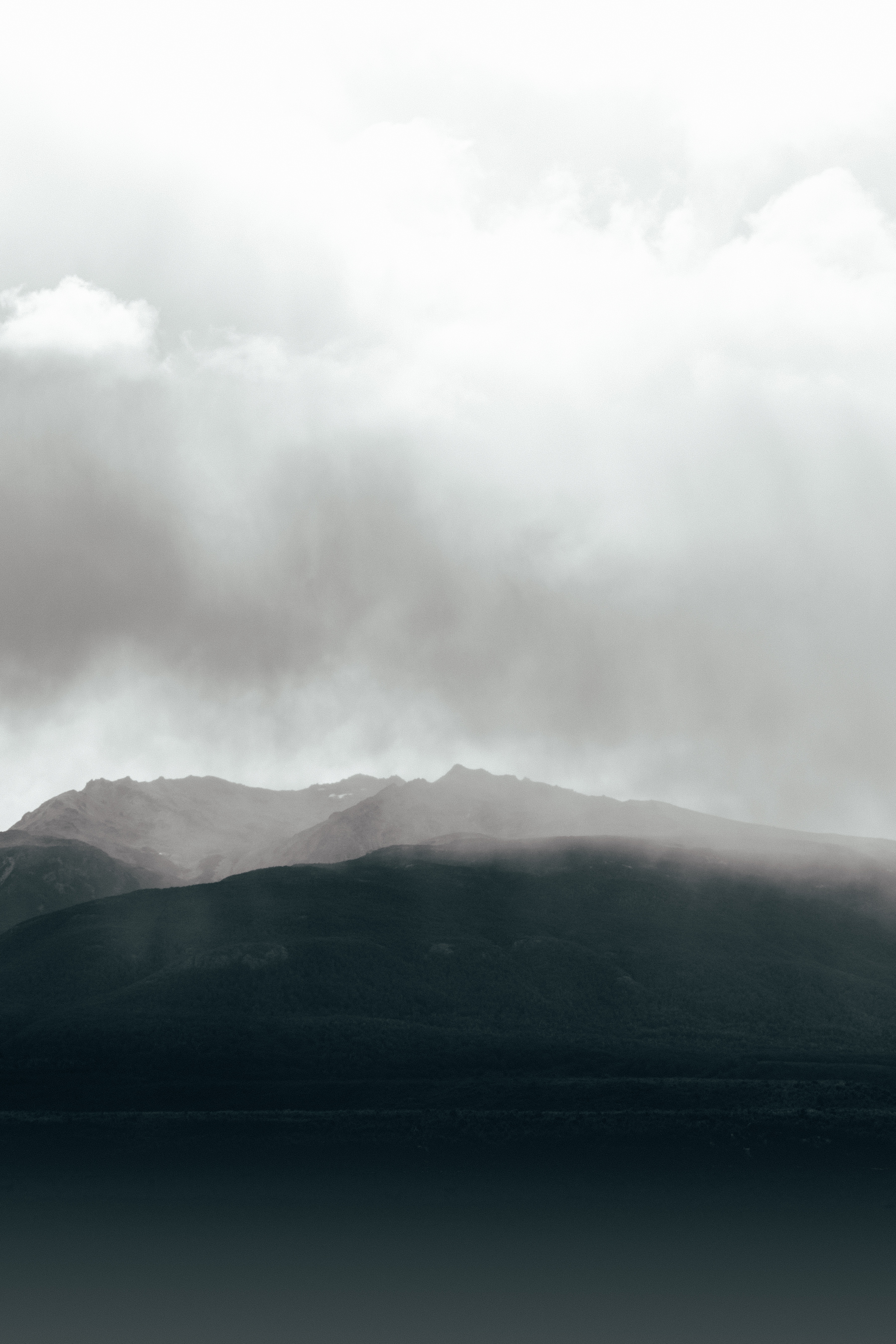 Handy-Wallpaper Sky, Clouds, Nebel, Horizont, Mountains, Natur kostenlos herunterladen.
